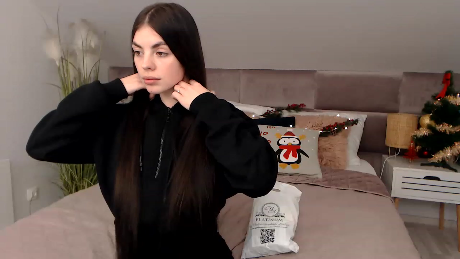 Gallery image thumbnail from WowCandy's myfreecams stream on, 12/21/2022, 20:13 image 20 of 20