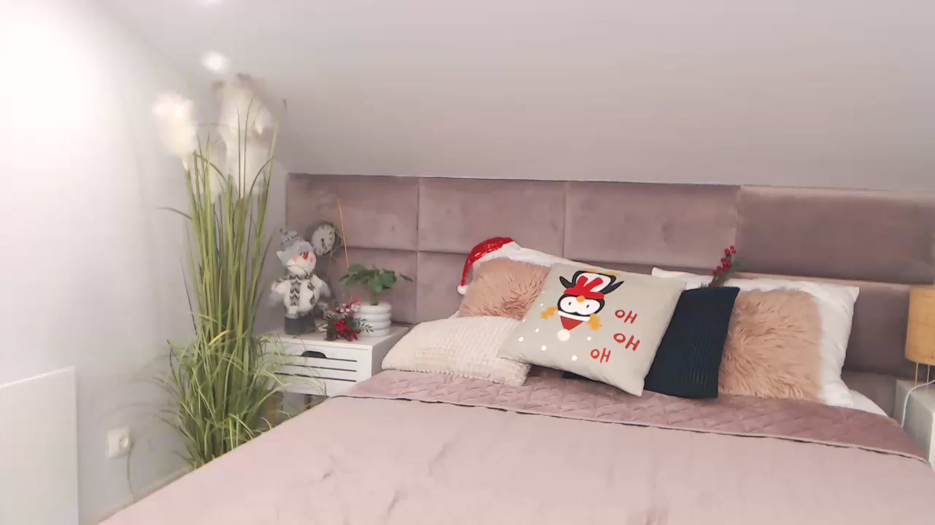Gallery image thumbnail from WowCandy's myfreecams stream on, 12/23/2022, 09:20 image 4 of 20