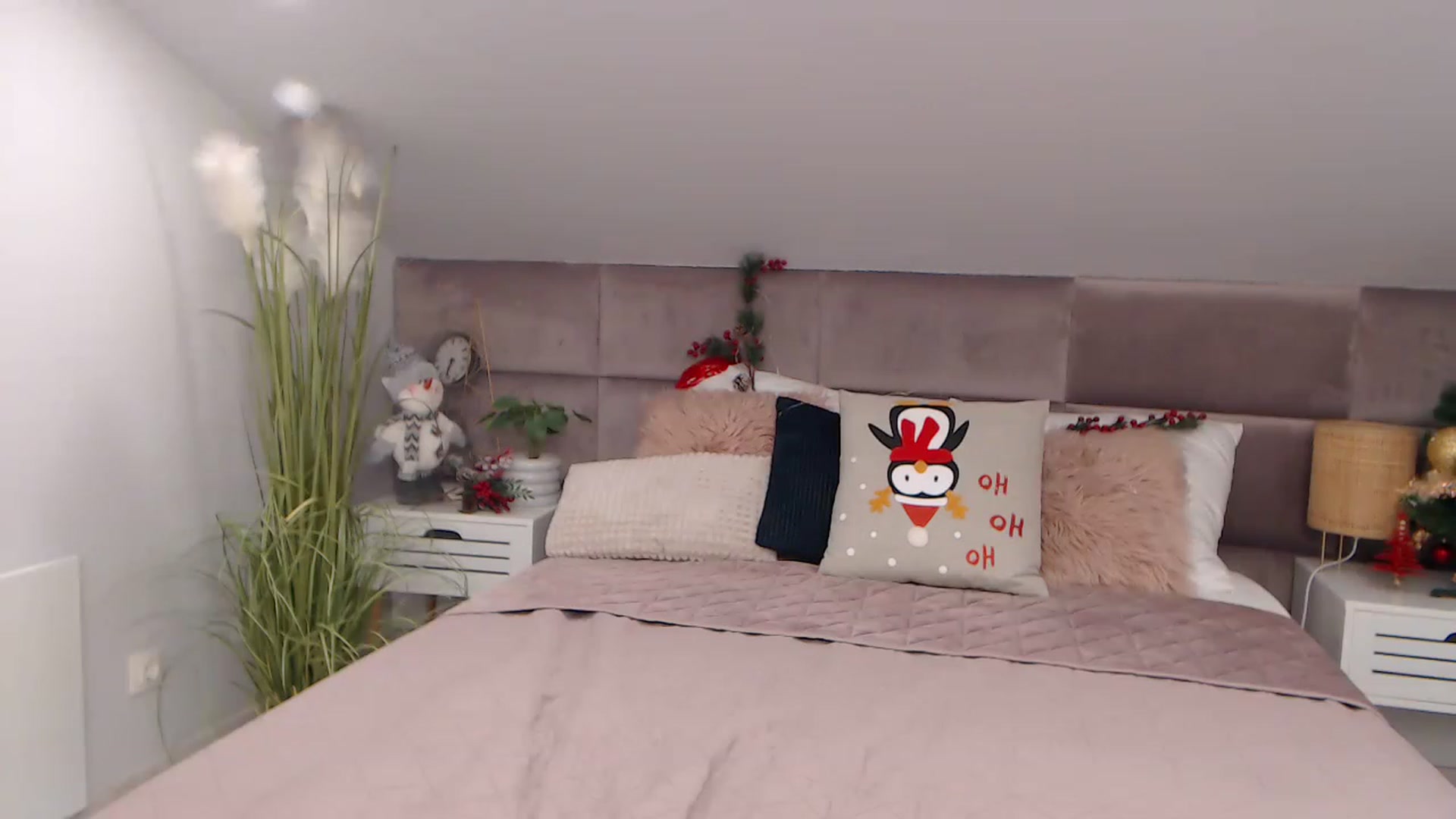 Gallery image thumbnail from WowCandy's myfreecams stream on, 12/23/2022, 09:53 image 18 of 20
