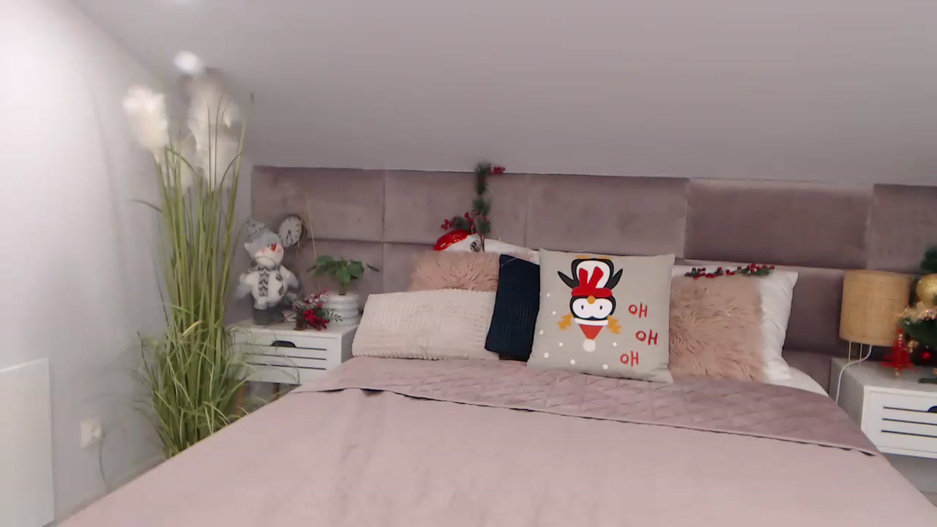 Gallery image thumbnail from WowCandy's myfreecams stream on, 12/23/2022, 09:53 image 9 of 20