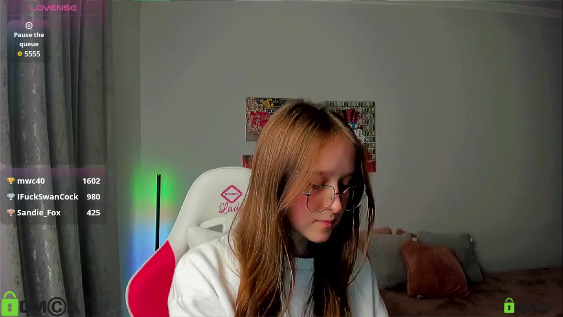 Gallery image thumbnail from WowEmma_'s myfreecams stream on, 01/18/2025, 19:35 image 14 of 20