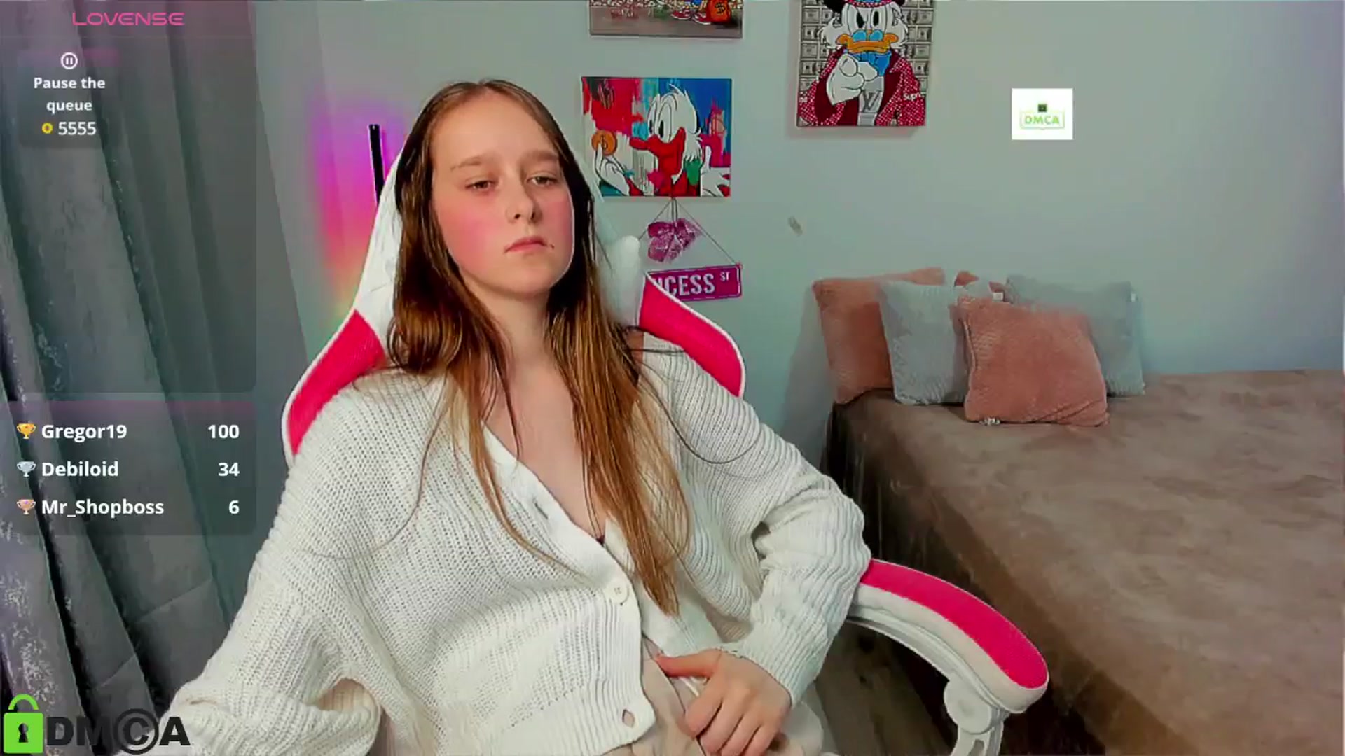 Gallery image thumbnail from WowEmma_'s myfreecams stream on, 01/19/2025, 15:33 image 13 of 20