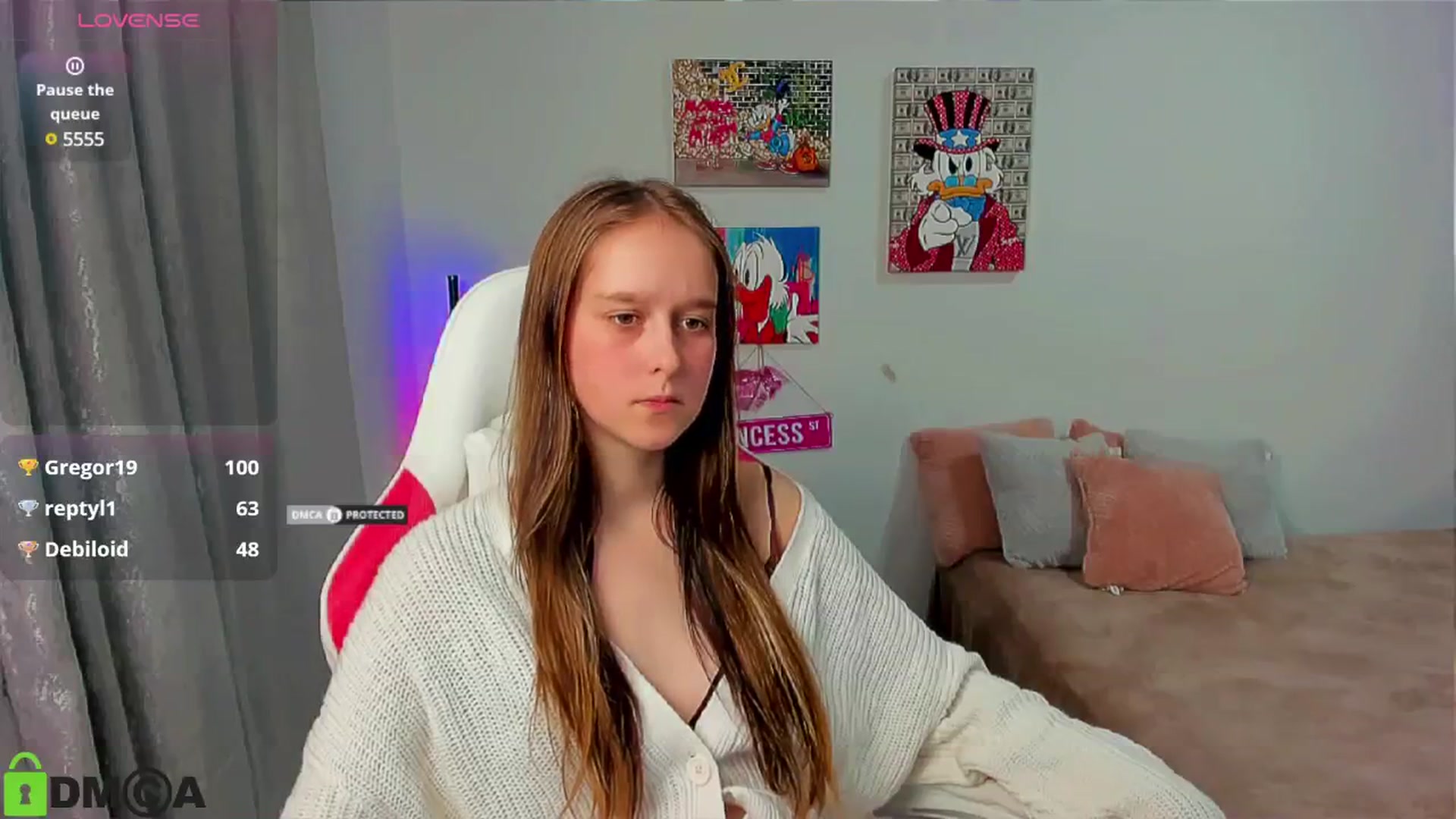 Gallery image thumbnail from WowEmma_'s myfreecams stream on, 01/19/2025, 19:08 image 16 of 20
