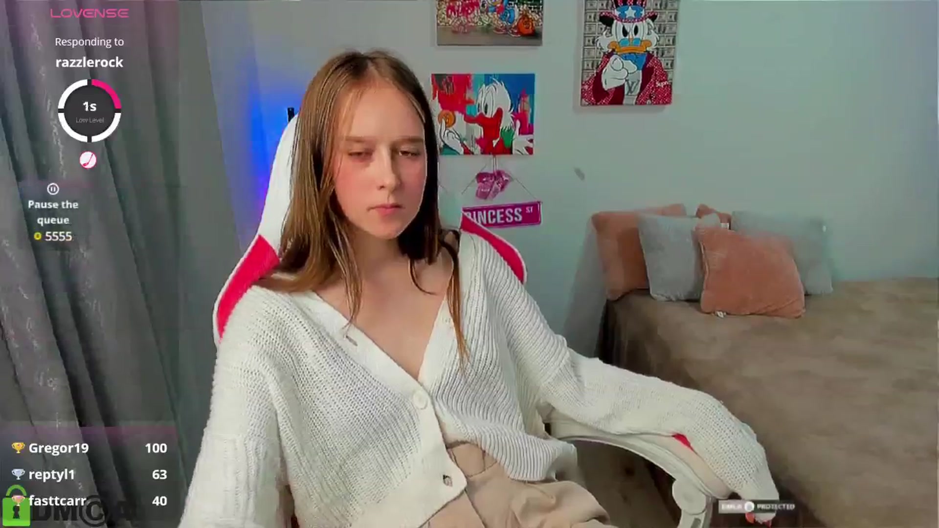 Gallery image thumbnail from WowEmma_'s myfreecams stream on, 01/19/2025, 19:08 image 5 of 20