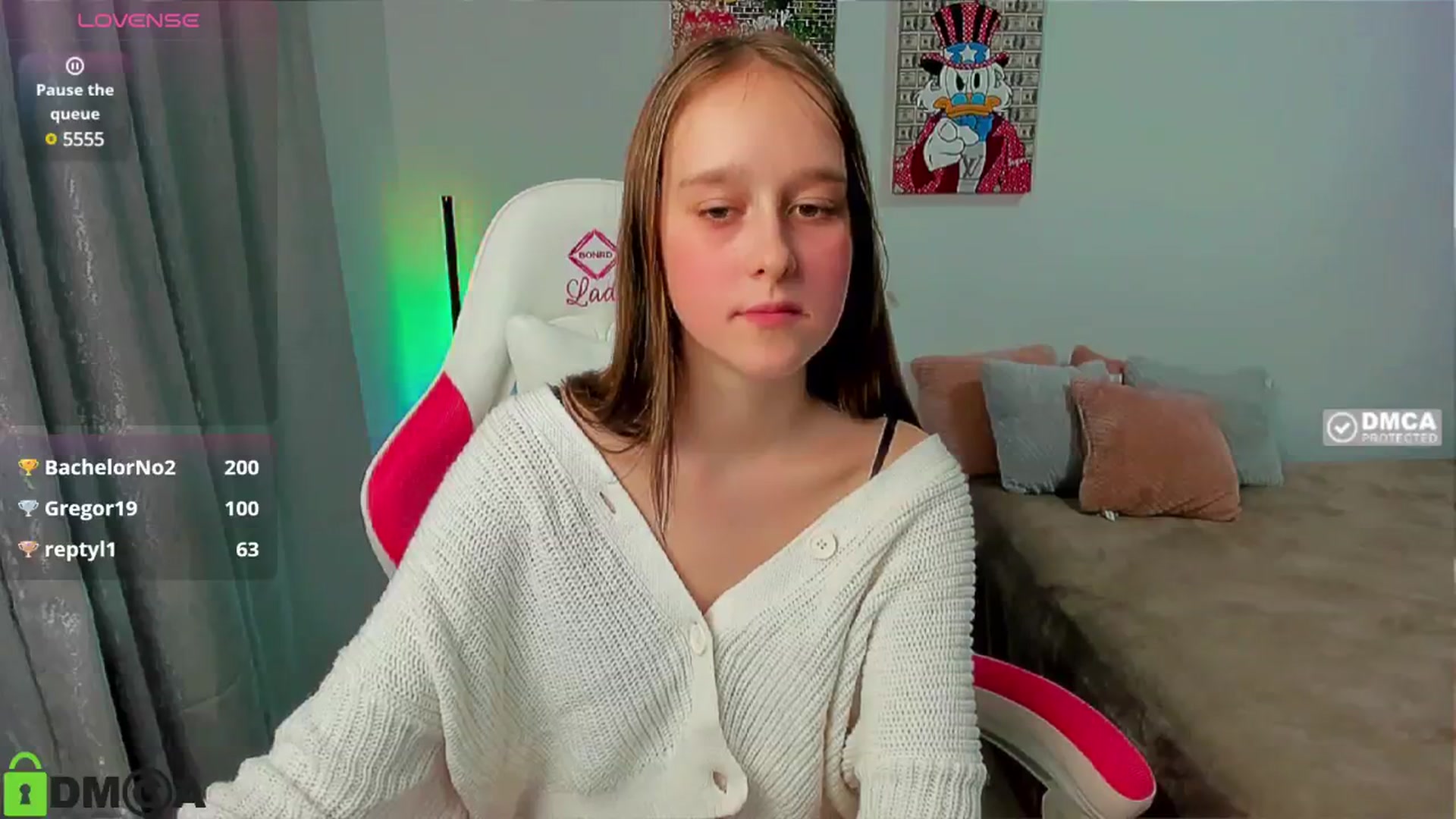 Gallery image thumbnail from WowEmma_'s myfreecams stream on, 01/19/2025, 19:57 image 9 of 20