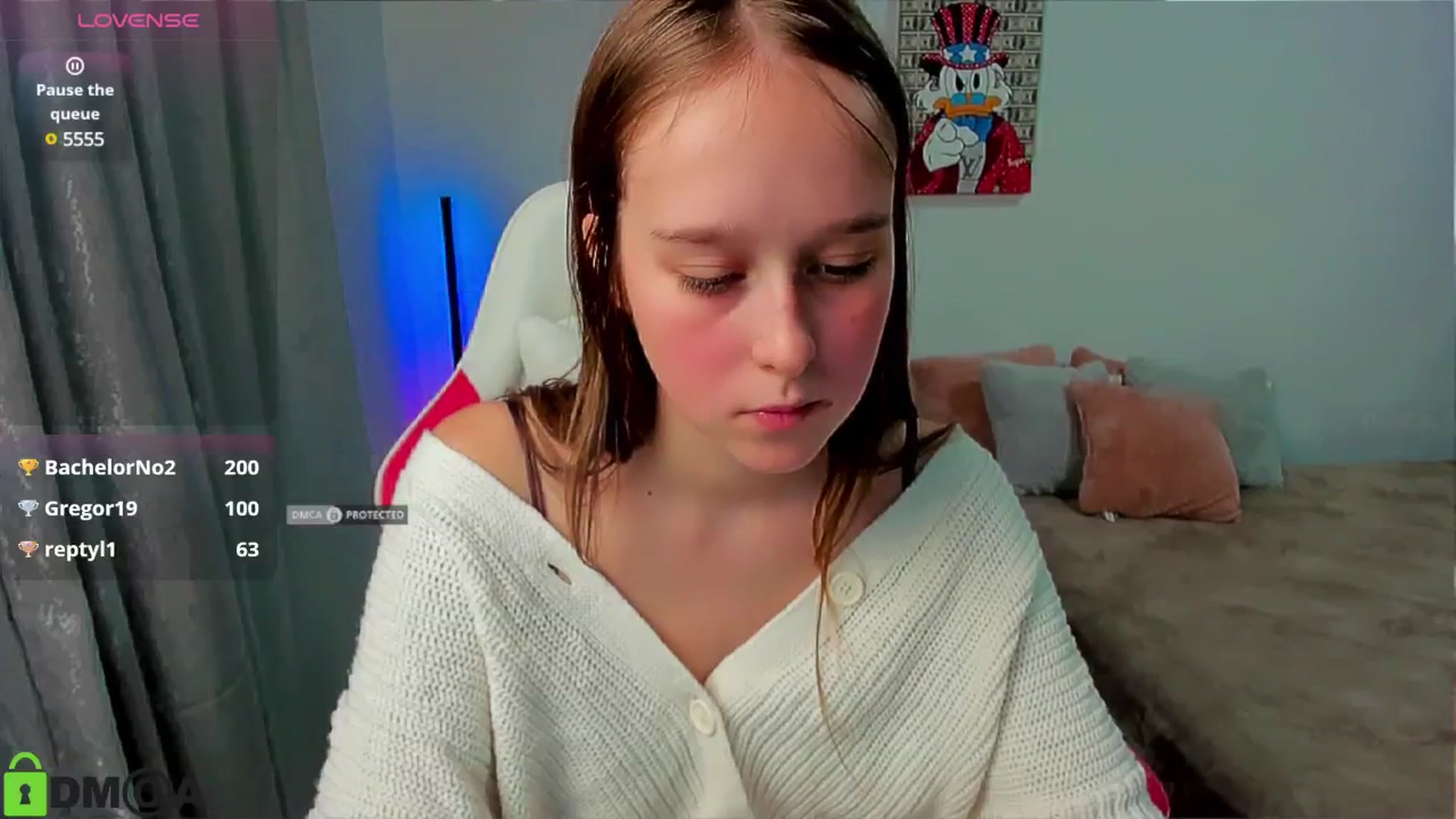 Gallery image thumbnail from WowEmma_'s myfreecams stream on, 01/19/2025, 19:57 image 11 of 20
