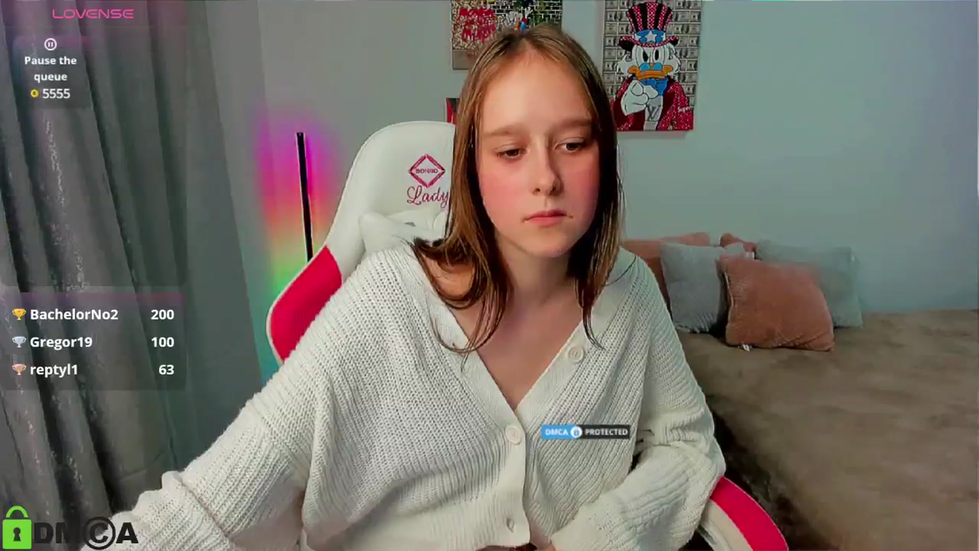 Gallery image thumbnail from WowEmma_'s myfreecams stream on, 01/19/2025, 19:57 image 17 of 20