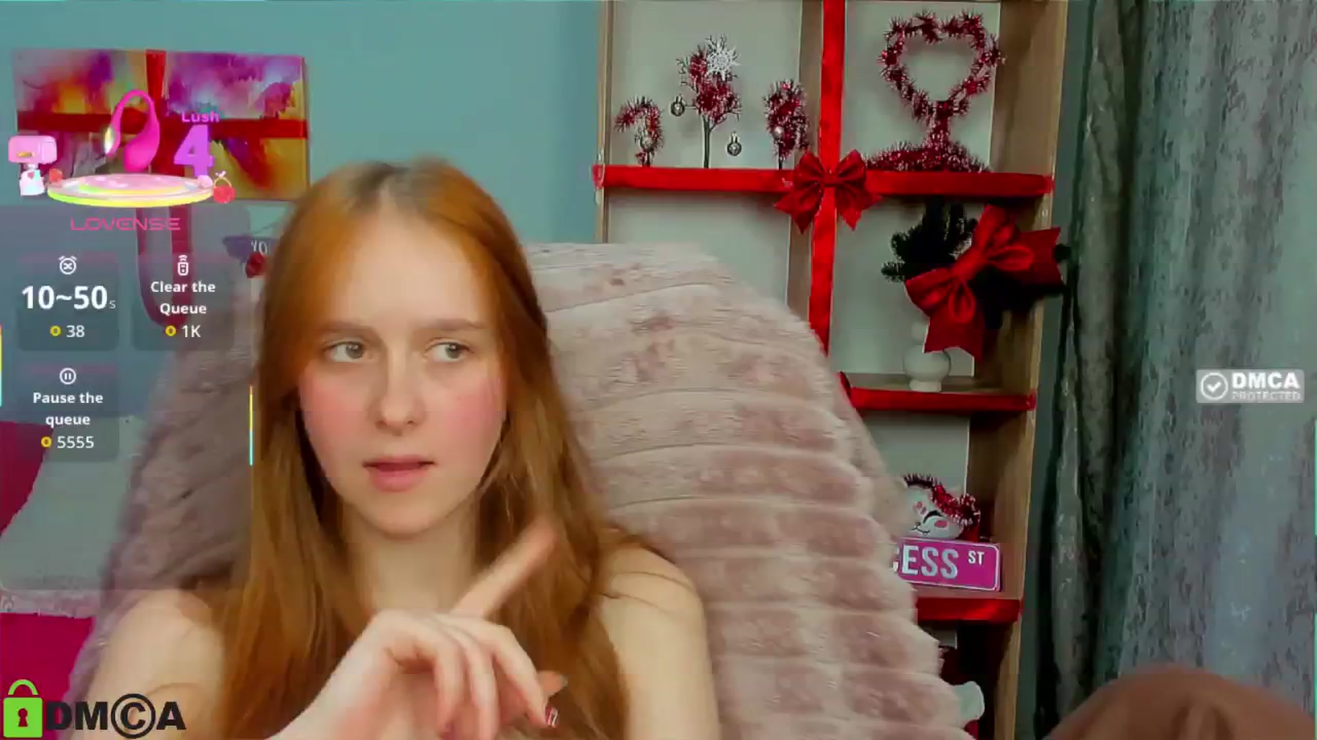 Gallery image thumbnail from WowEmma_'s myfreecams stream on, 12/14/2025, 16:14 image 12 of 20