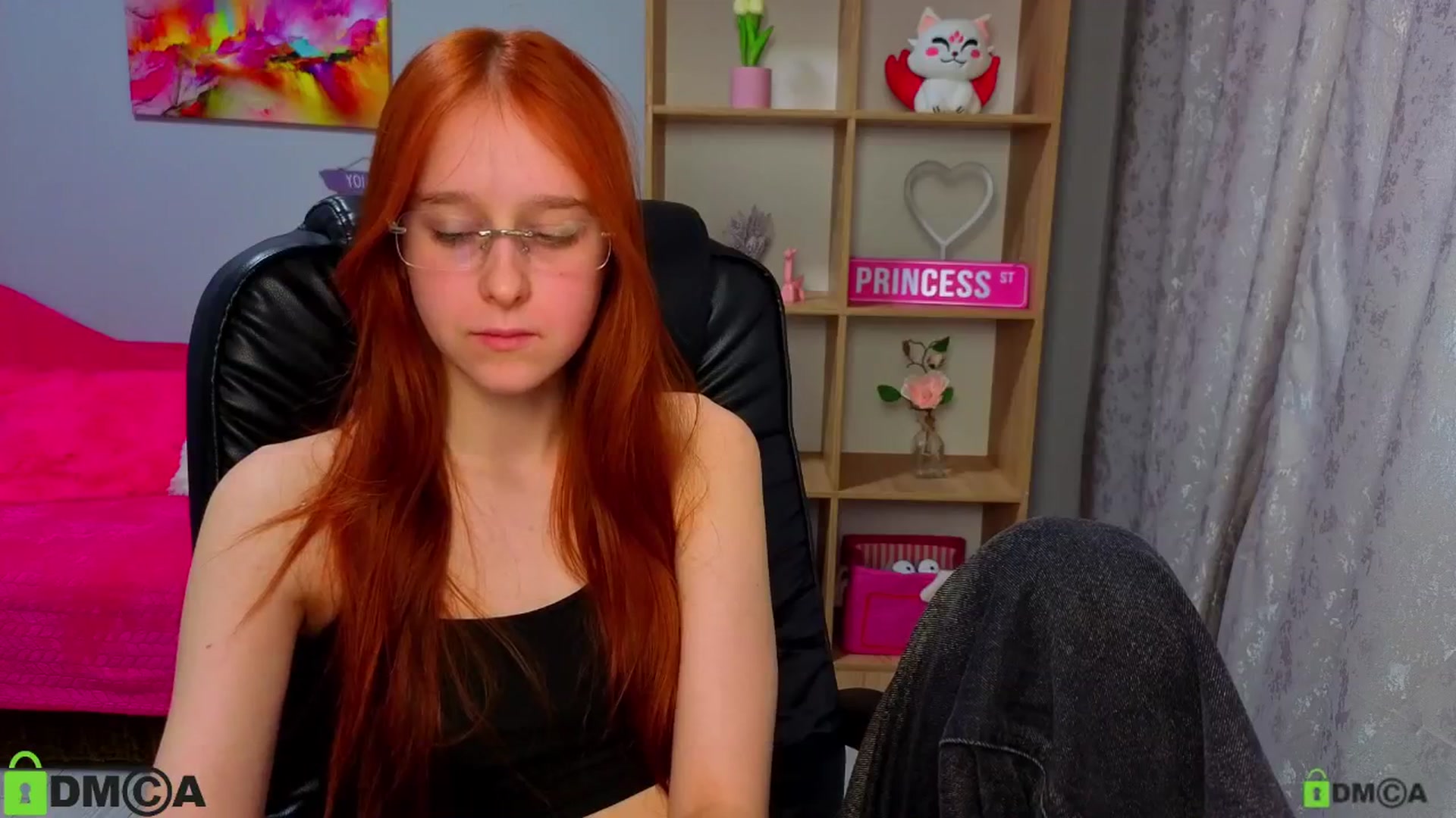 Gallery image thumbnail from WowEmma_'s myfreecams stream on, 03/22/2026, 13:44 image 16 of 20