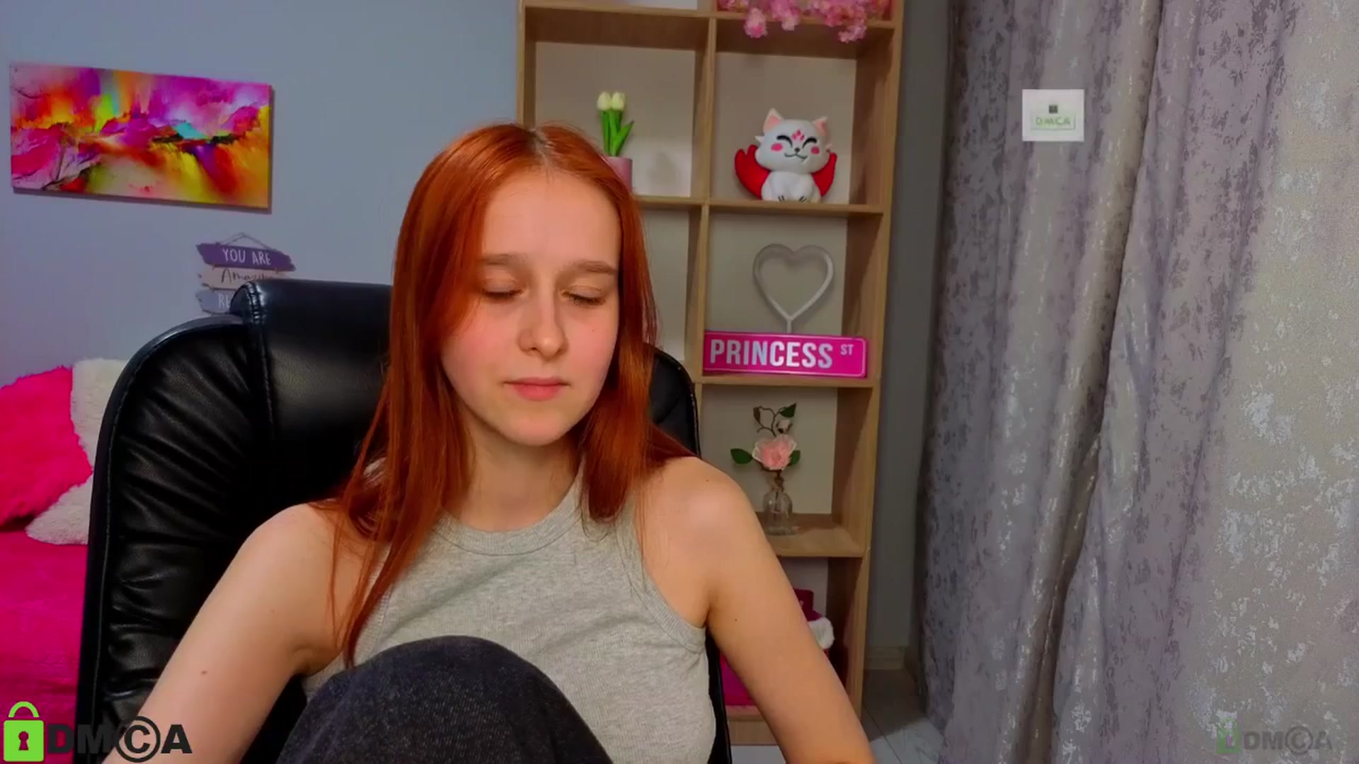 Gallery image thumbnail from WowEmma_'s myfreecams stream on, 03/28/2026, 19:31 image 15 of 20