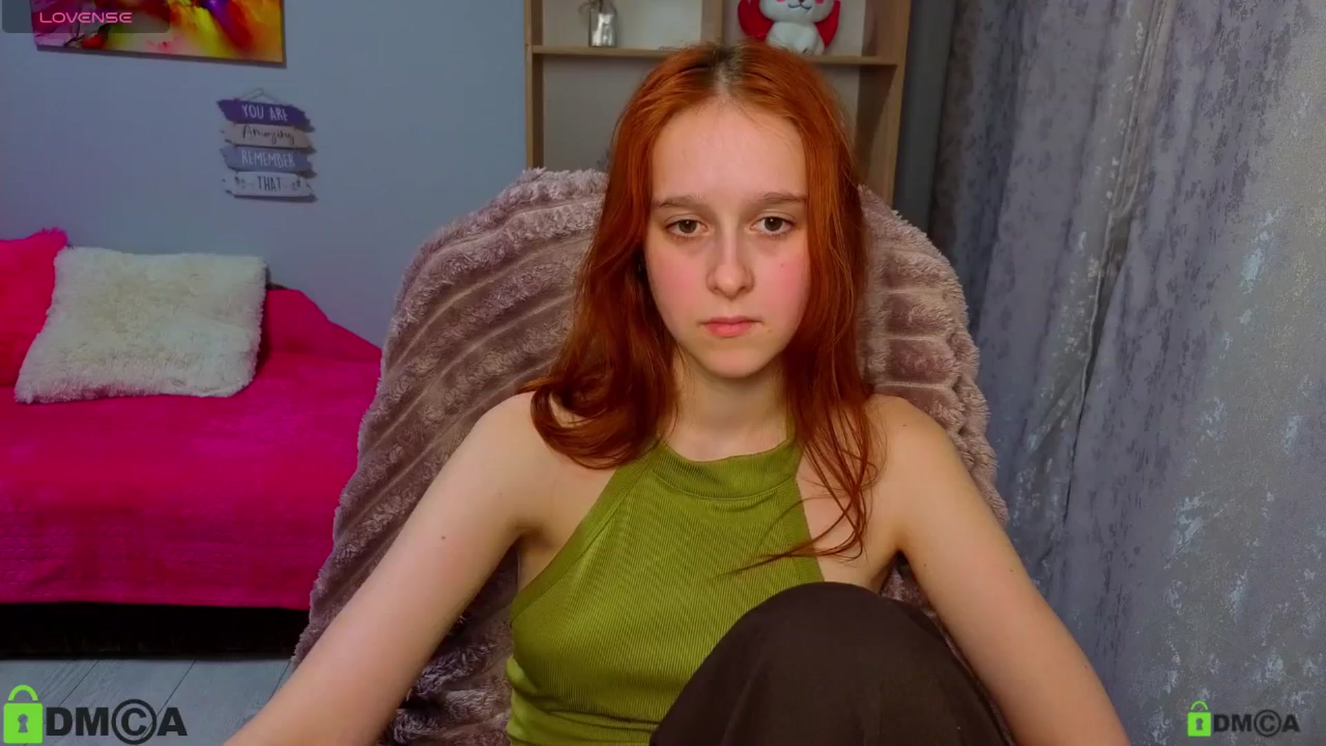 Gallery image thumbnail from WowEmma_'s myfreecams stream on, 04/16/2026, 18:19 image 19 of 20