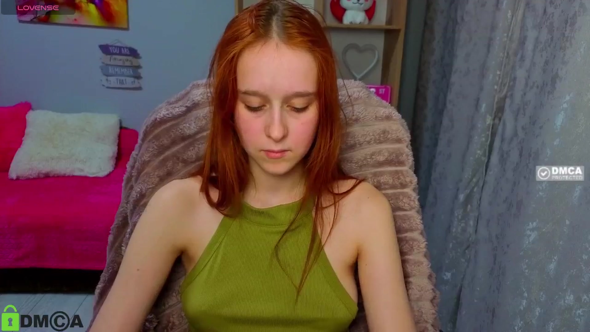 Gallery image thumbnail from WowEmma_'s myfreecams stream on, 04/16/2026, 18:19 image 16 of 20