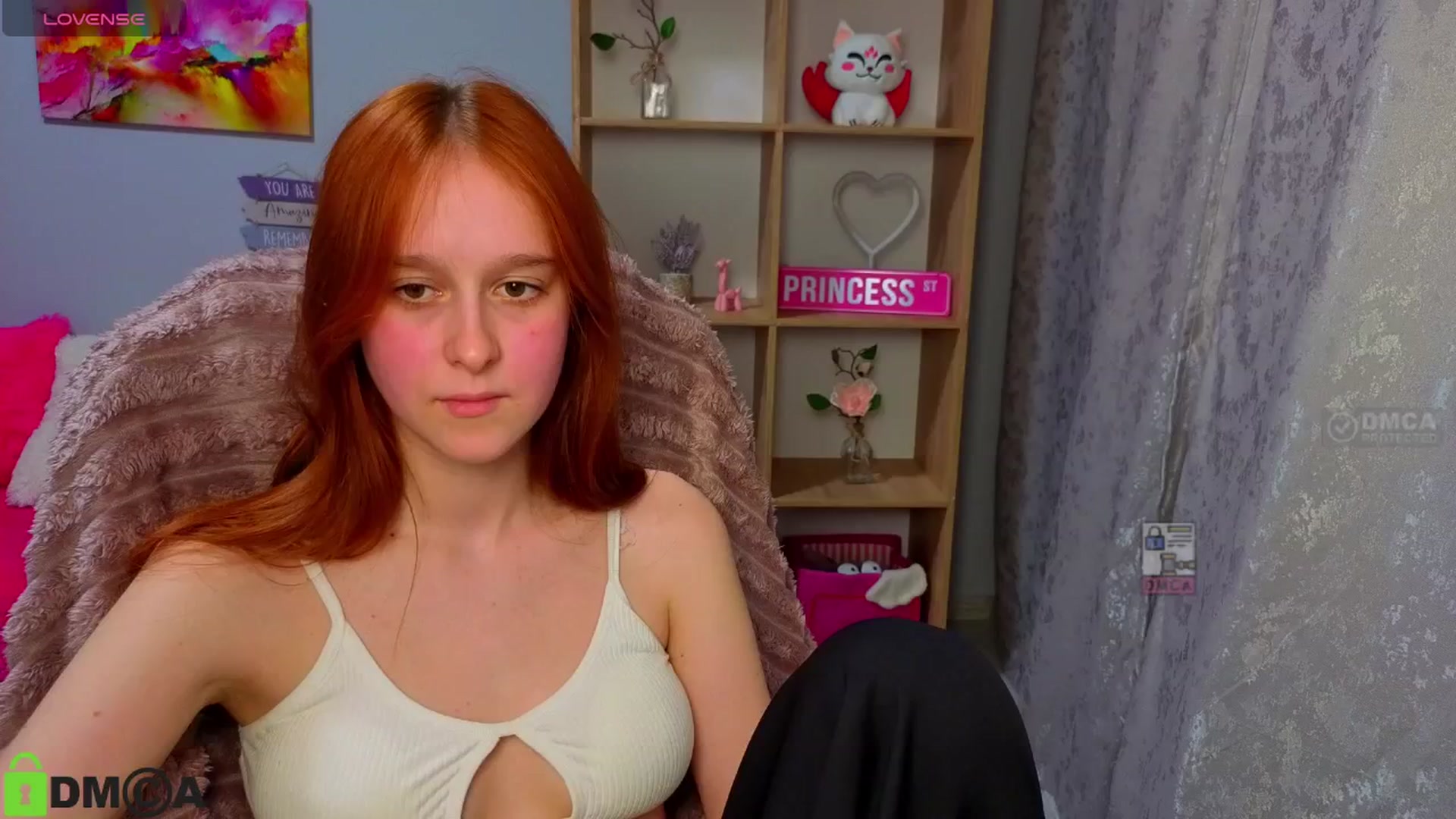 Gallery image thumbnail from WowEmma_'s myfreecams stream on, 04/17/2026, 22:20 image 10 of 20