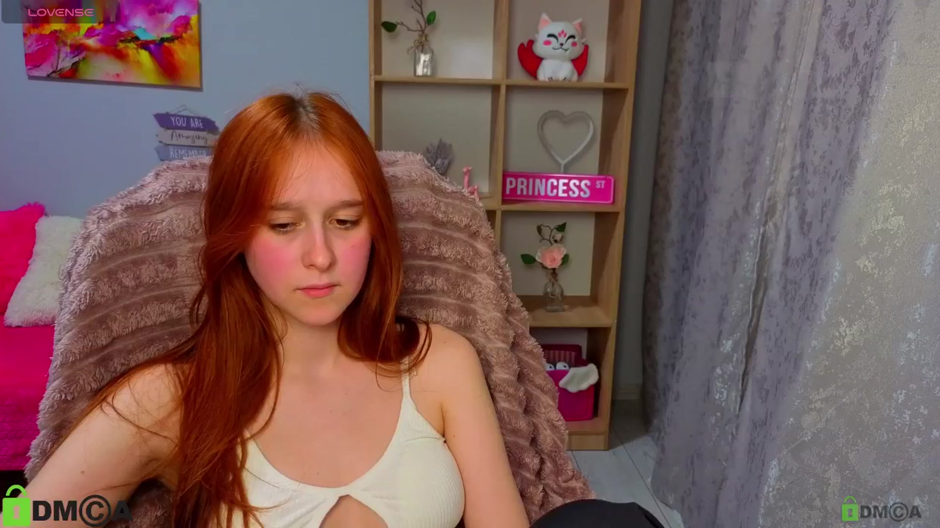 Gallery image thumbnail from WowEmma_'s myfreecams stream on, 04/17/2026, 22:20 image 13 of 20