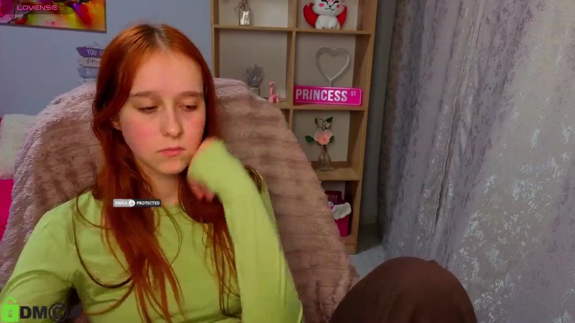 Gallery image thumbnail from WowEmma_'s myfreecams stream on, 04/18/2026, 15:11 image 18 of 20