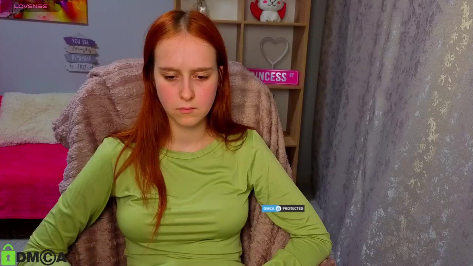 Gallery image thumbnail from WowEmma_'s myfreecams stream on, 04/18/2026, 19:53 image 15 of 20
