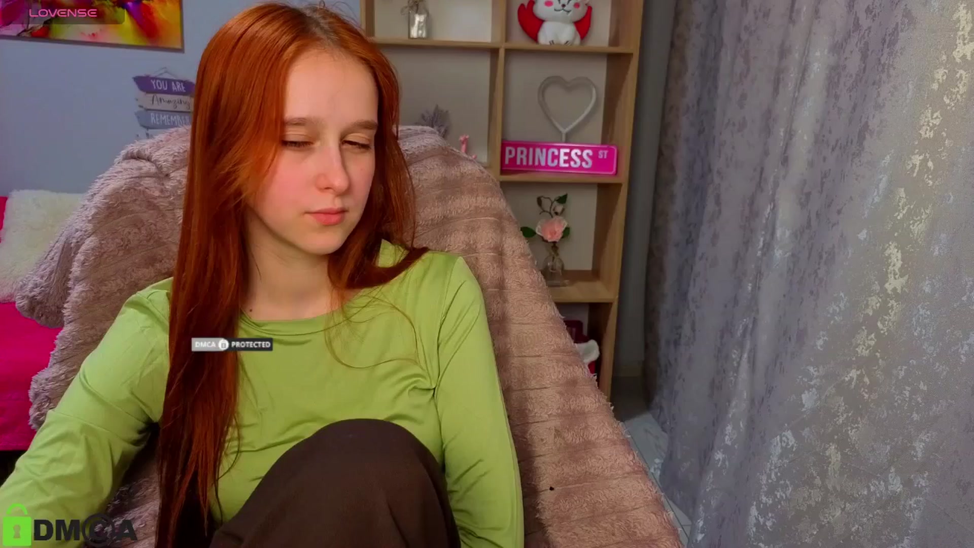 Gallery image thumbnail from WowEmma_'s myfreecams stream on, 04/18/2026, 19:53 image 3 of 20