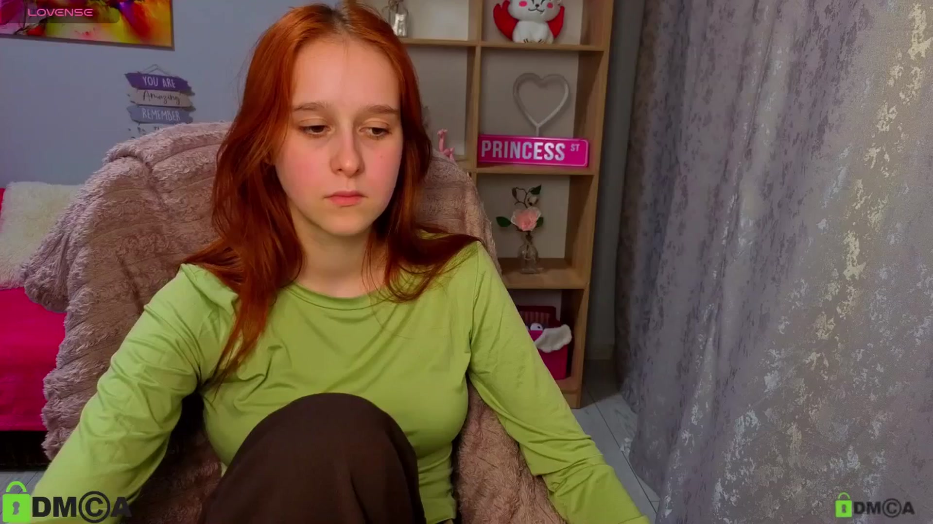Gallery image thumbnail from WowEmma_'s myfreecams stream on, 04/18/2026, 19:53 image 11 of 20