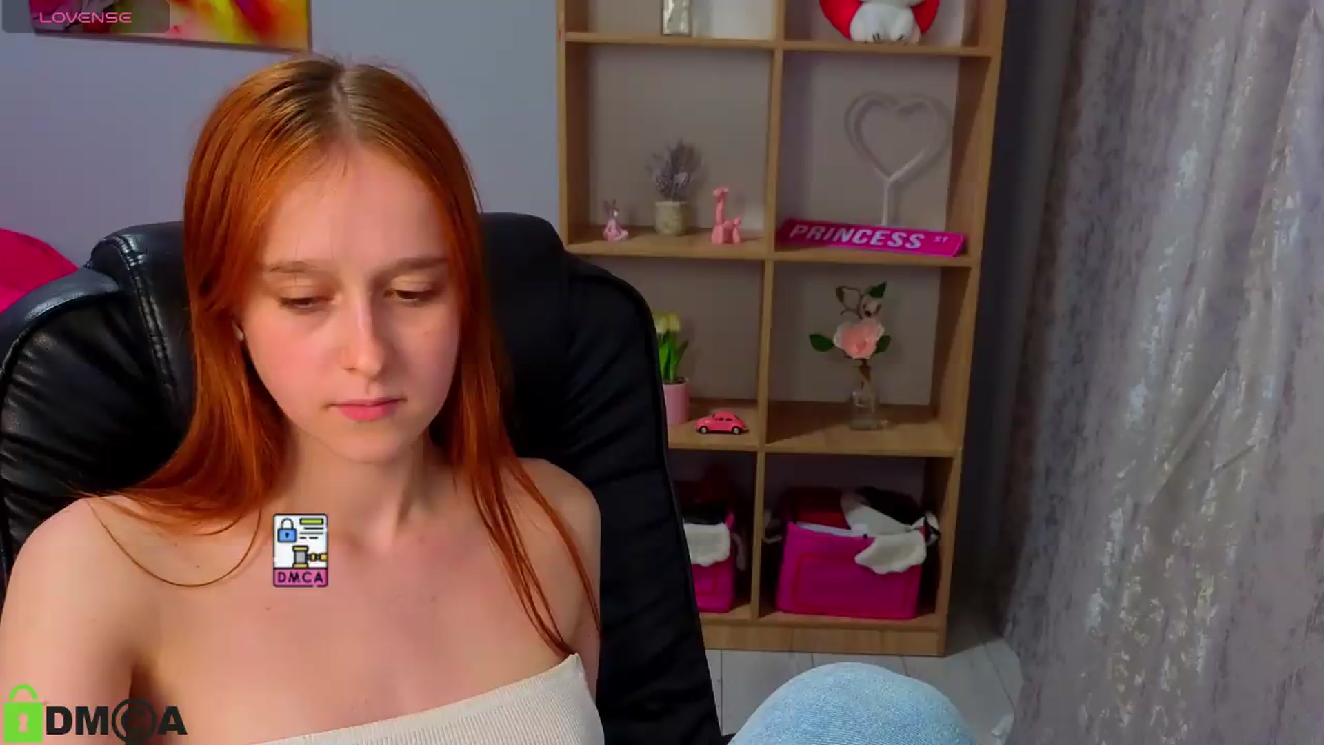 Gallery image thumbnail from WowEmma_'s myfreecams stream on, 05/11/2026, 18:10 image 1 of 20