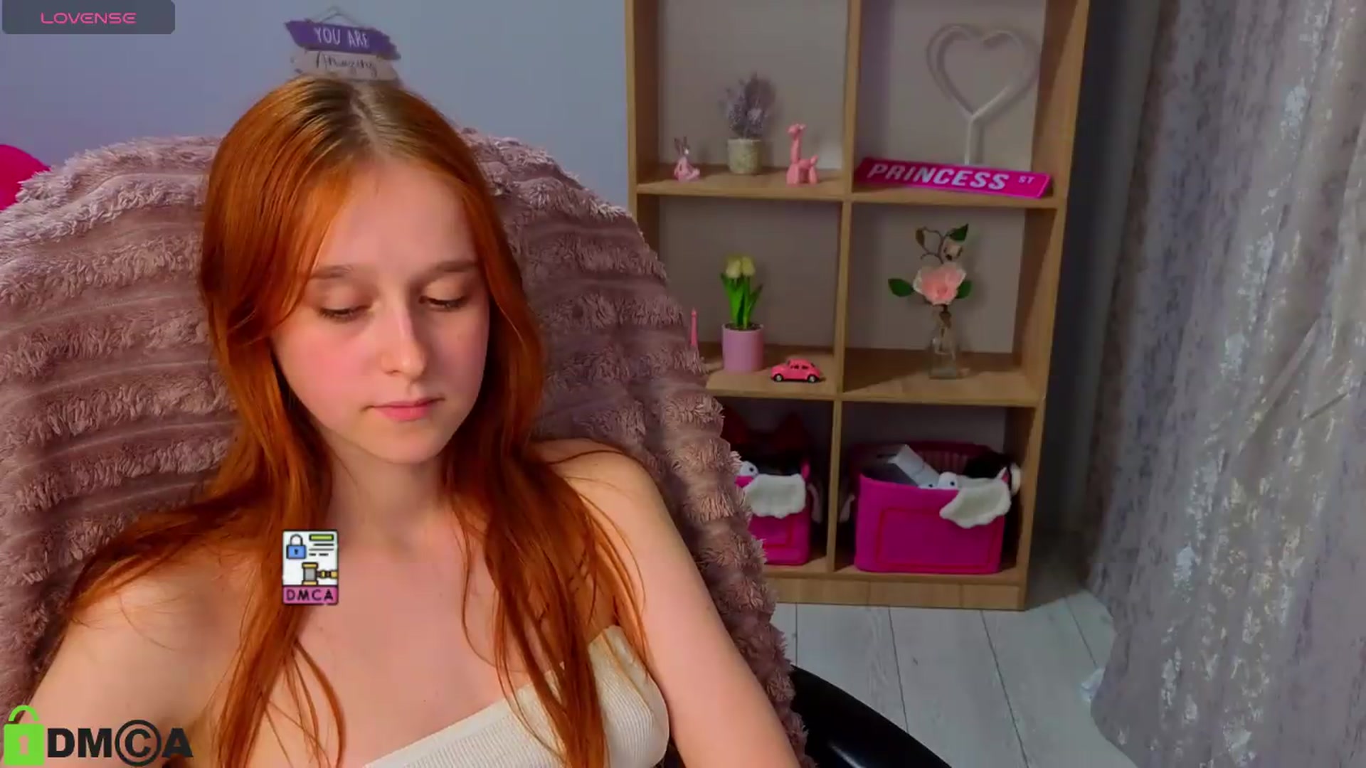 Gallery image thumbnail from WowEmma_'s myfreecams stream on, 05/11/2026, 18:10 image 17 of 20