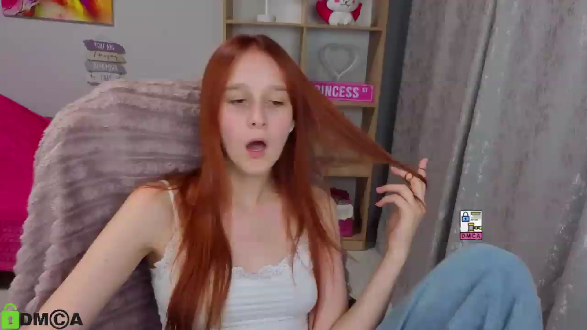Gallery image thumbnail from WowEmma_'s myfreecams stream on, 07/31/2026, 16:35 image 15 of 20