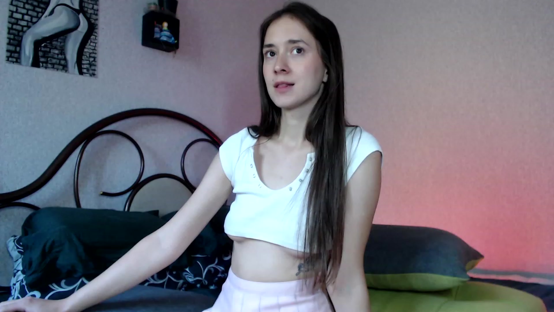 Gallery image thumbnail from Wow__kelly's myfreecams stream on, 09/13/2023, 14:46 image 2 of 20