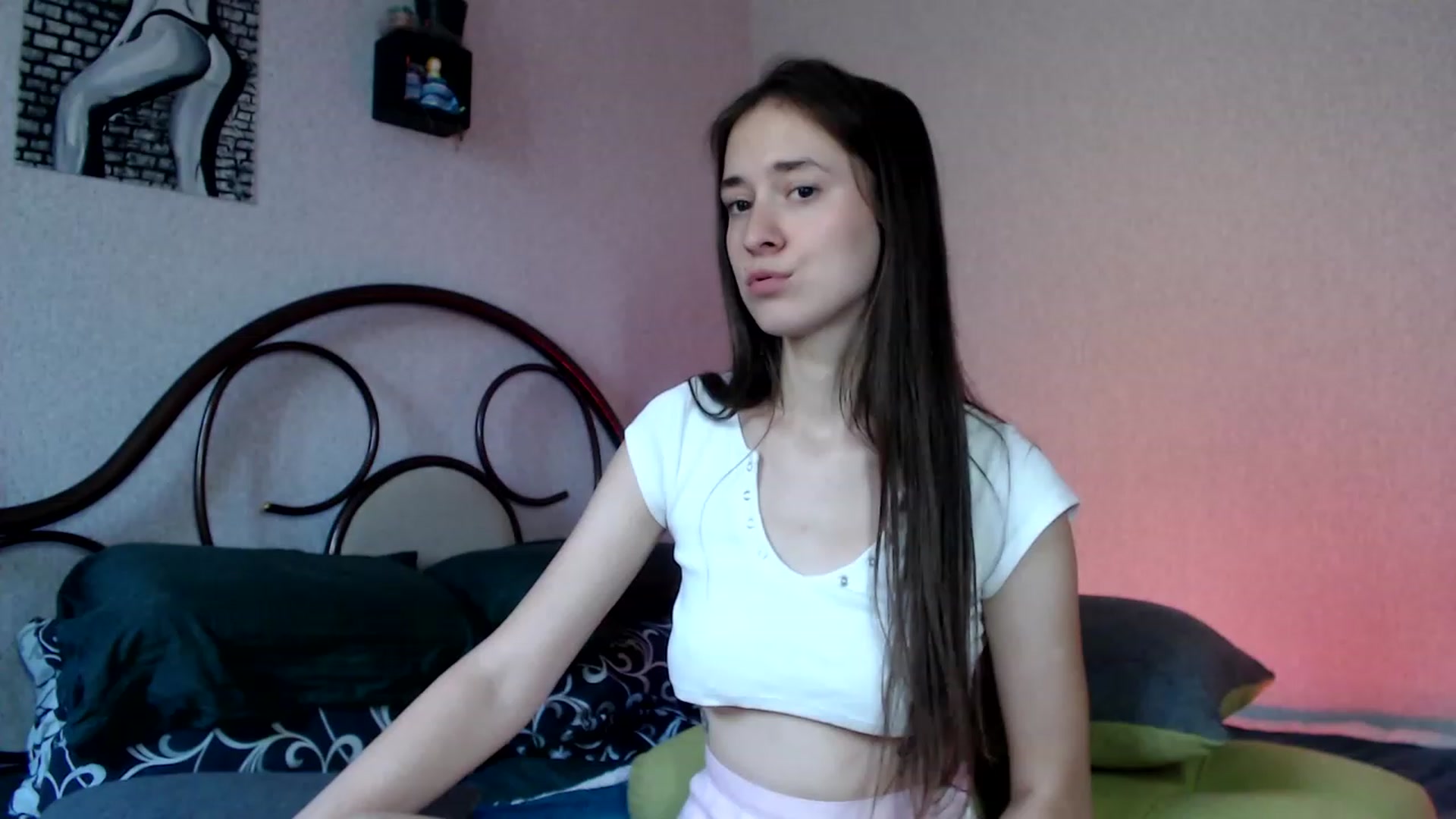 Gallery image thumbnail from Wow__kelly's myfreecams stream on, 09/13/2023, 14:46 image 4 of 20
