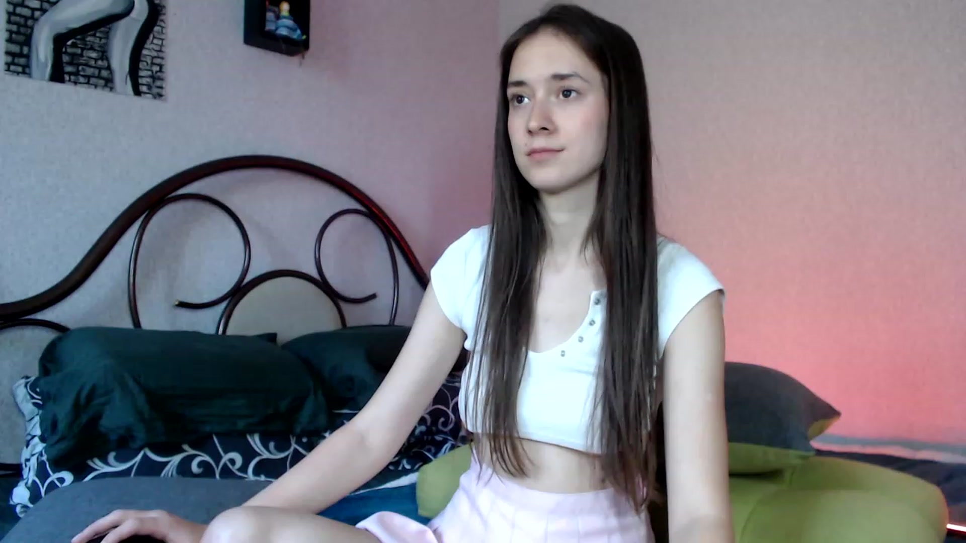Gallery image thumbnail from Wow__kelly's myfreecams stream on, 09/13/2023, 14:46 image 10 of 20