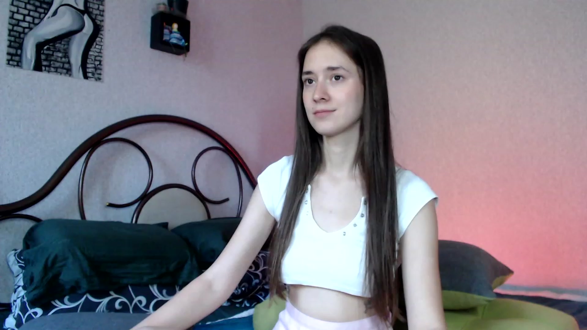 Gallery image thumbnail from Wow__kelly's myfreecams stream on, 09/13/2023, 14:46 image 9 of 20