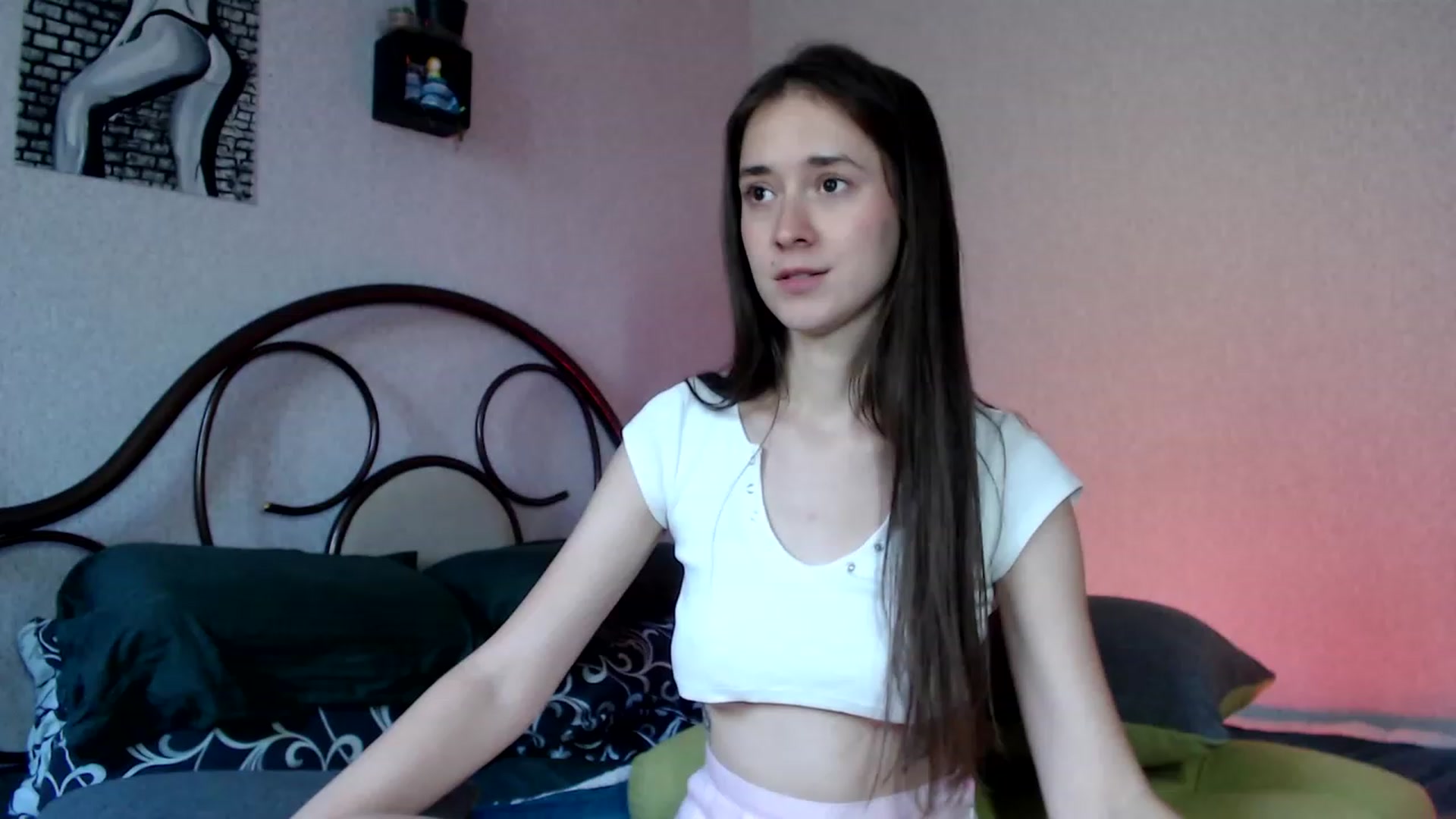 Gallery image thumbnail from Wow__kelly's myfreecams stream on, 09/13/2023, 14:46 image 3 of 20