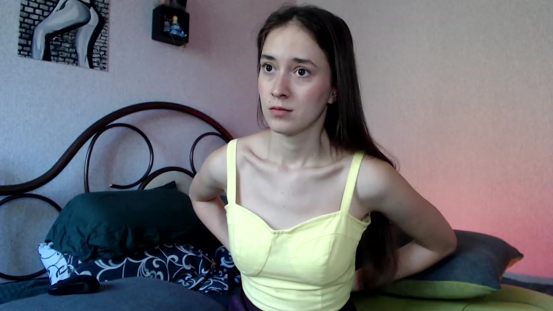 Gallery image thumbnail from Wow__kelly's myfreecams stream on, 09/16/2023, 12:25 image 2 of 20