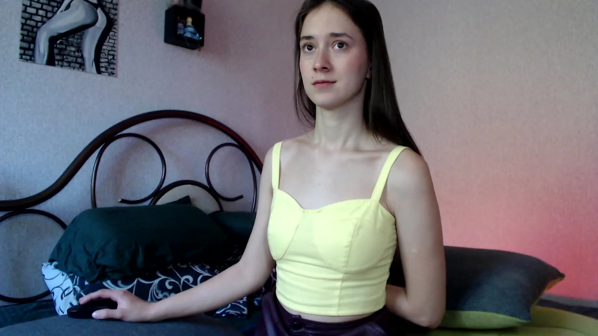 Gallery image thumbnail from Wow__kelly's myfreecams stream on, 09/16/2023, 12:25 image 6 of 20