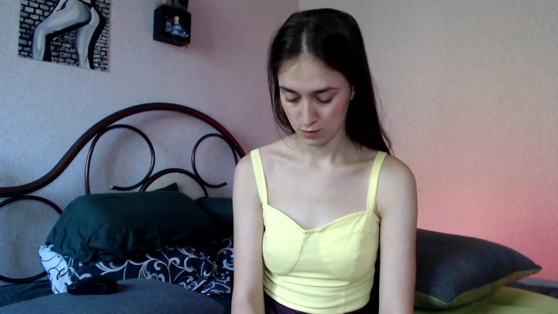 Gallery image thumbnail from Wow__kelly's myfreecams stream on, 09/16/2023, 12:25 image 3 of 20