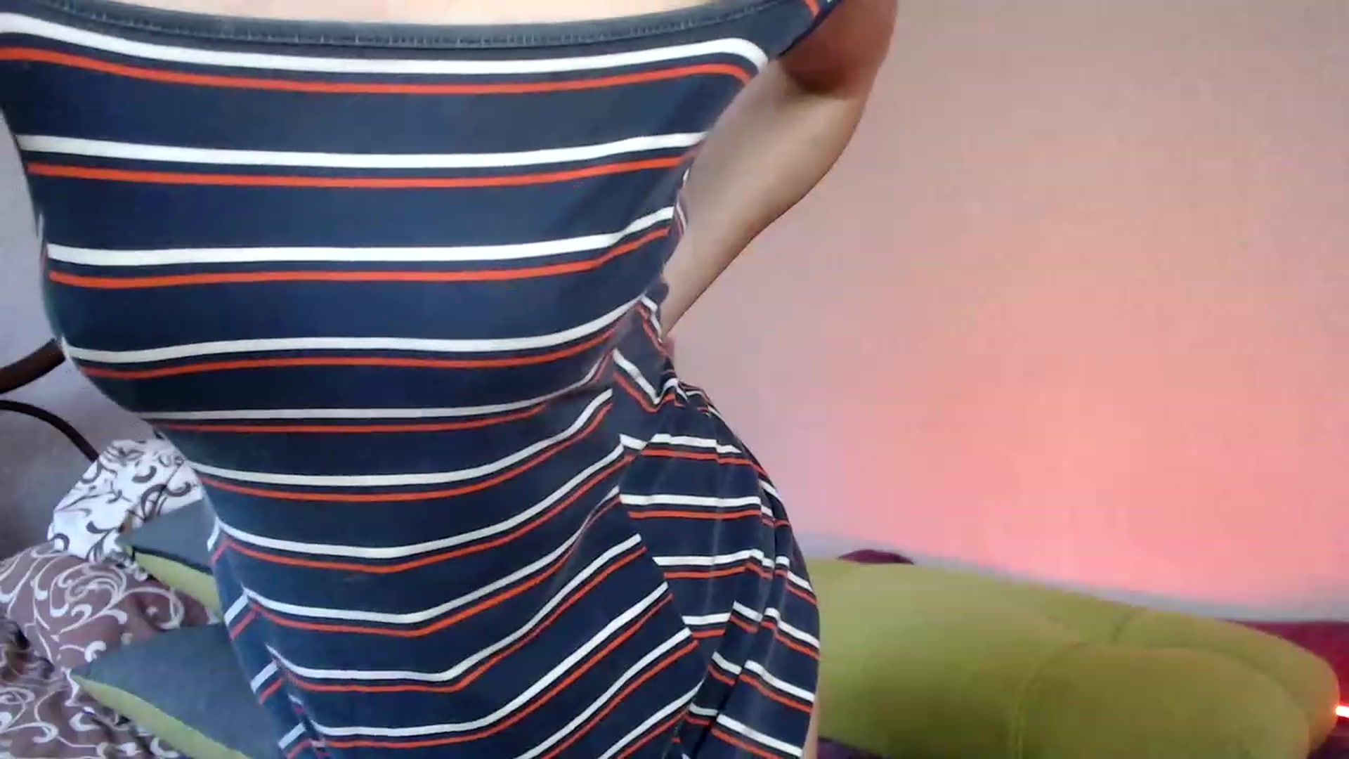 Gallery image thumbnail from Wow__kelly's myfreecams stream on, 09/17/2023, 14:12 image 15 of 20