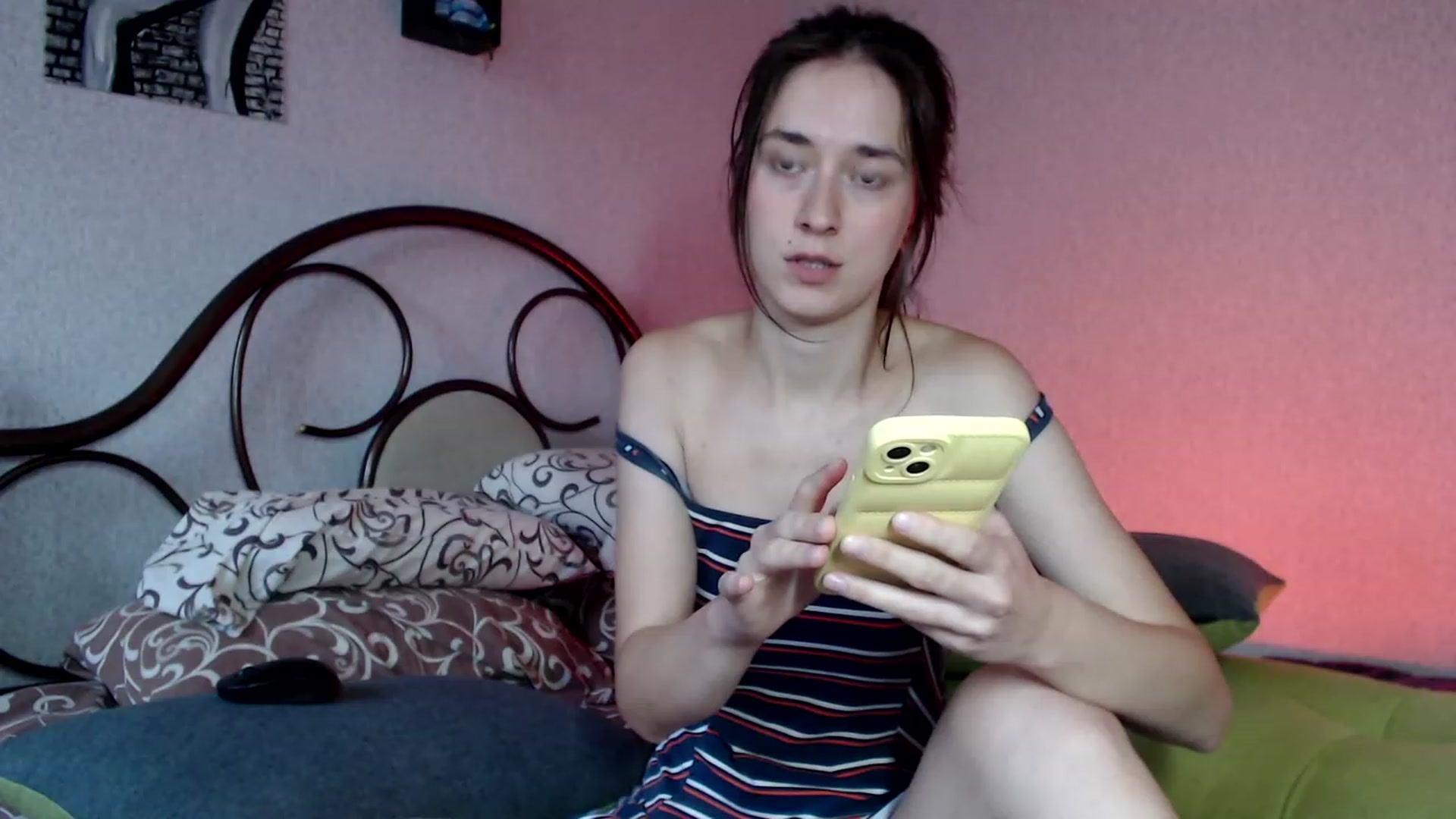 Gallery image thumbnail from Wow__kelly's myfreecams stream on, 09/17/2023, 15:33 image 2 of 20