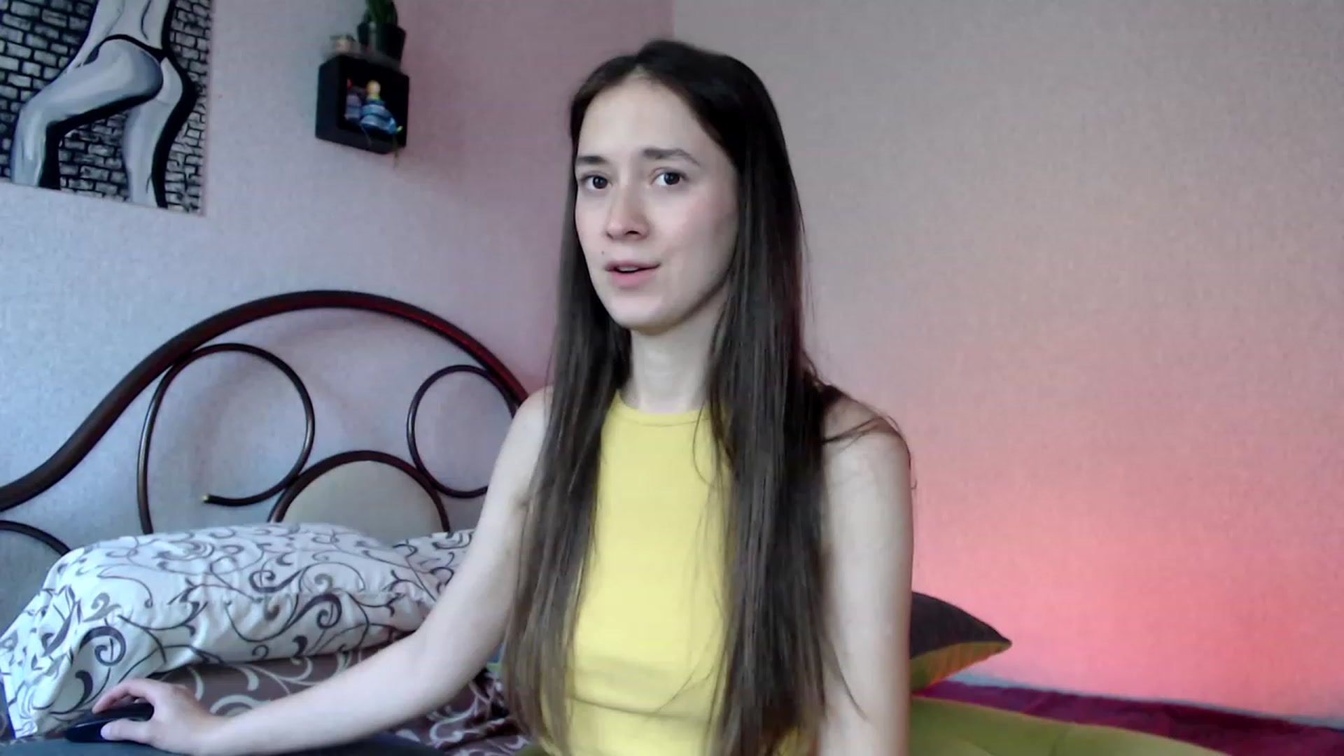 Gallery image thumbnail from Wow__kelly's myfreecams stream on, 09/20/2023, 15:26 image 2 of 20