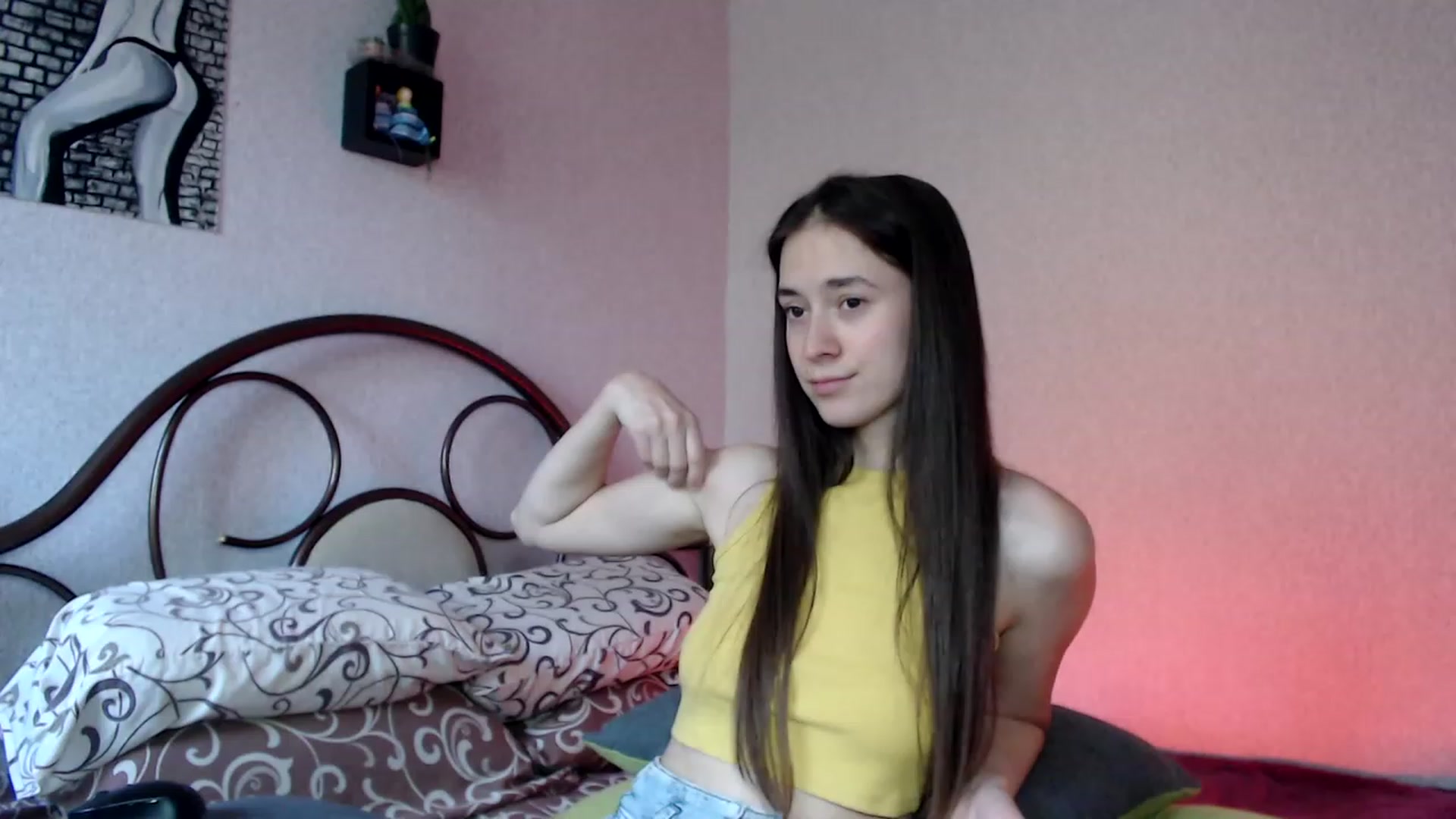 Gallery image thumbnail from Wow__kelly's myfreecams stream on, 09/20/2023, 15:26 image 14 of 20