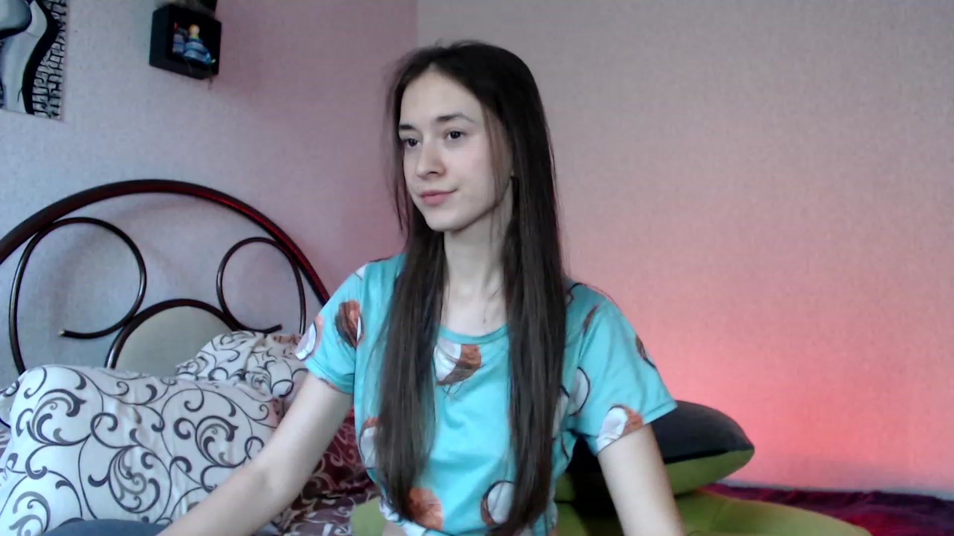 Gallery image thumbnail from Wow__kelly's myfreecams stream on, 09/22/2023, 14:53 image 1 of 20