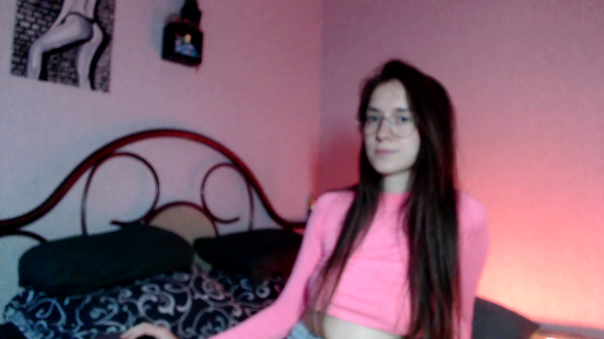 Gallery image thumbnail from Wow__kelly's myfreecams stream on, 10/08/2023, 15:17 image 12 of 20