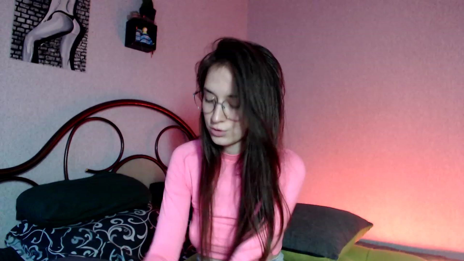 Gallery image thumbnail from Wow__kelly's myfreecams stream on, 10/08/2023, 15:17 image 10 of 20