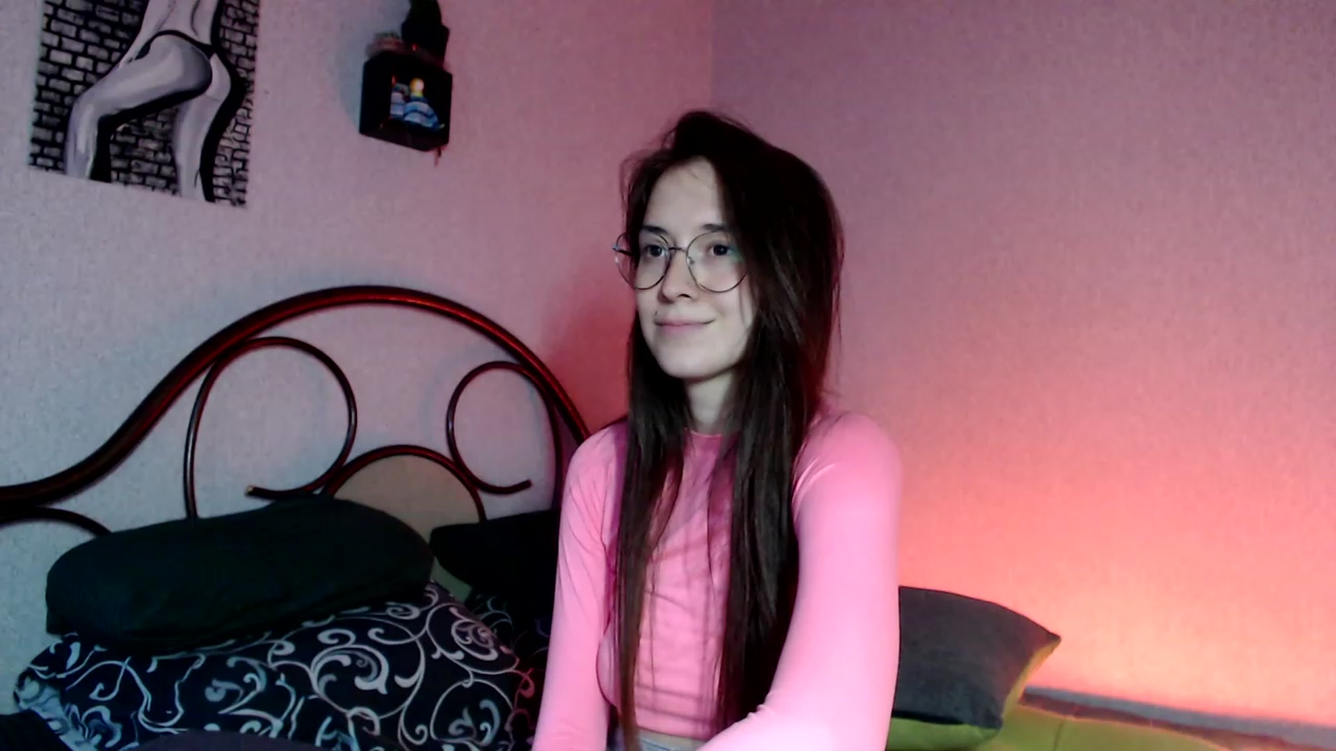 Gallery image thumbnail from Wow__kelly's myfreecams stream on, 10/08/2023, 15:17 image 11 of 20