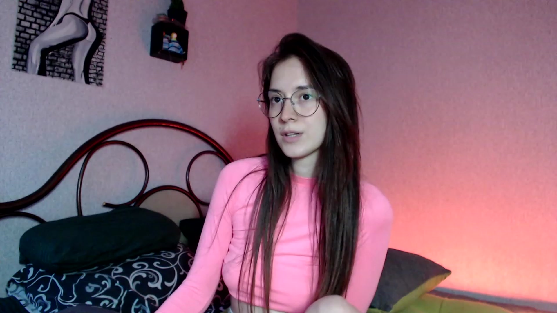 Gallery image thumbnail from Wow__kelly's myfreecams stream on, 10/08/2023, 15:17 image 4 of 20