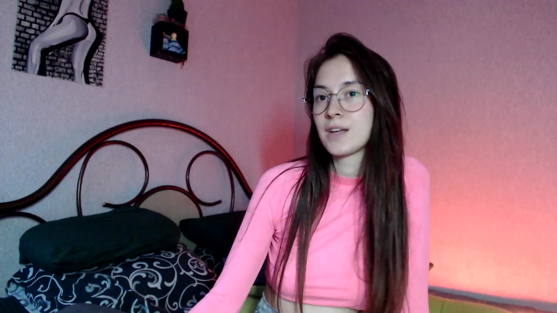 Gallery image thumbnail from Wow__kelly's myfreecams stream on, 10/08/2023, 15:17 image 2 of 20