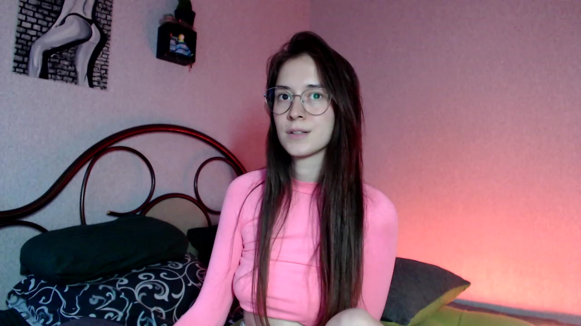 Gallery image thumbnail from Wow__kelly's myfreecams stream on, 10/08/2023, 15:17 image 5 of 20