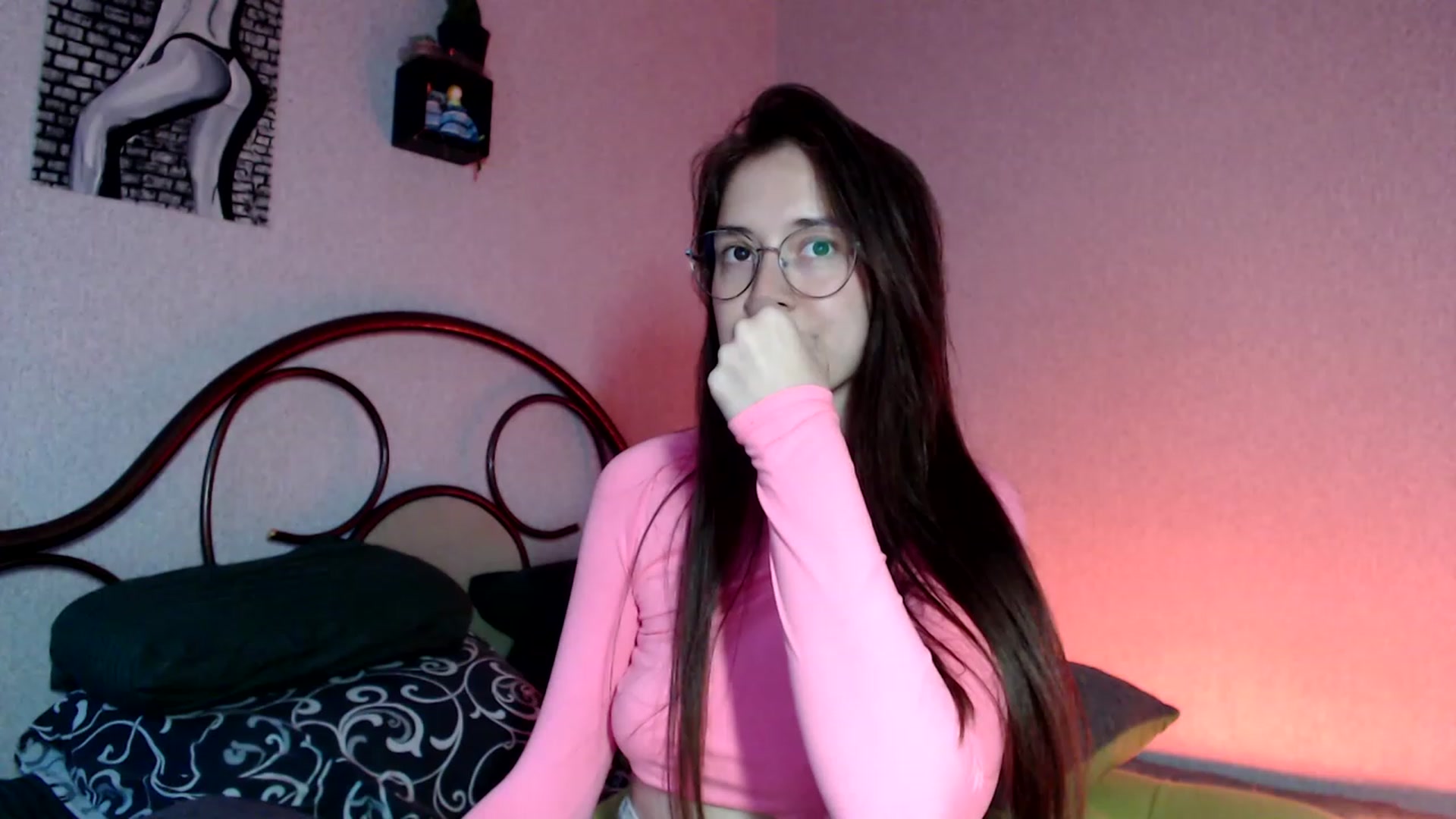 Gallery image thumbnail from Wow__kelly's myfreecams stream on, 10/08/2023, 15:17 image 7 of 20