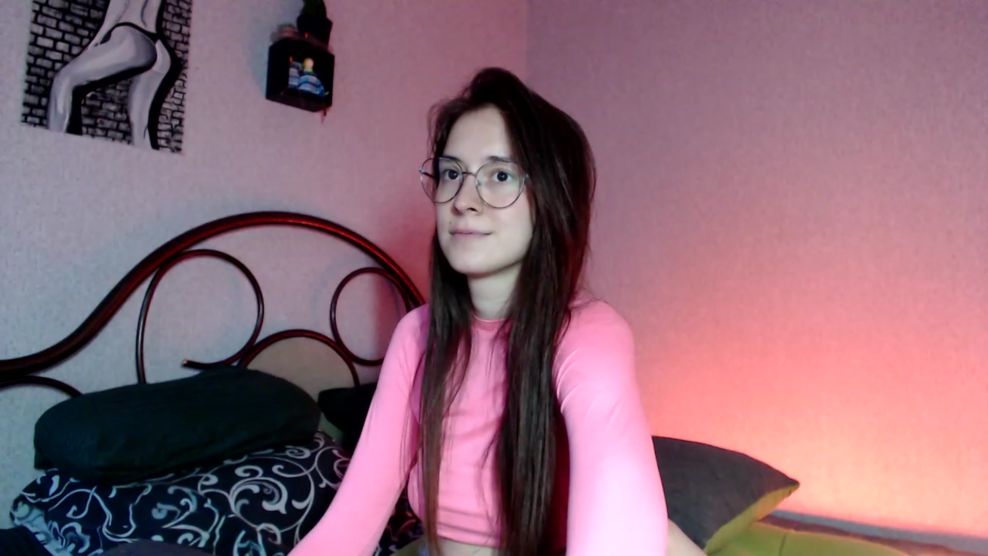 Gallery image thumbnail from Wow__kelly's myfreecams stream on, 10/08/2023, 15:17 image 8 of 20
