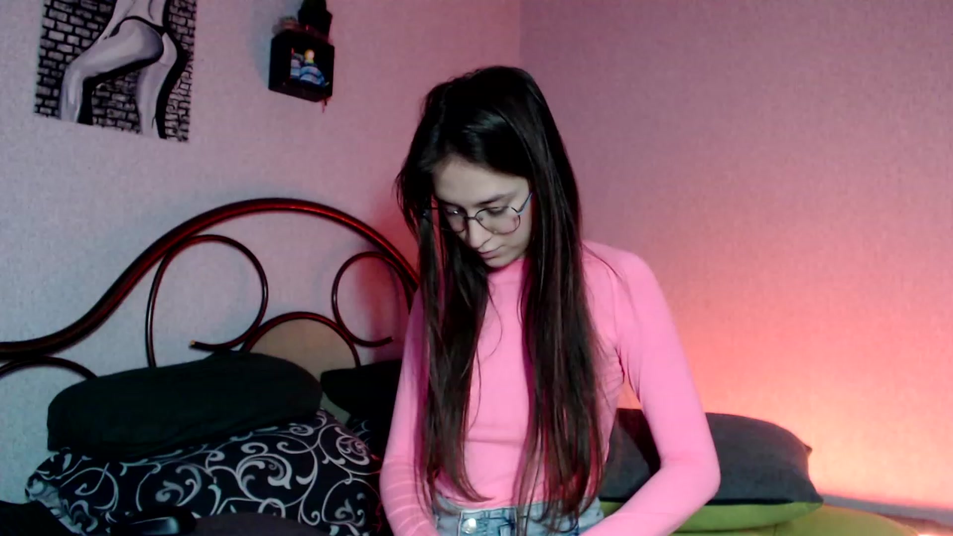 Gallery image thumbnail from Wow__kelly's myfreecams stream on, 10/08/2023, 16:08 image 20 of 20