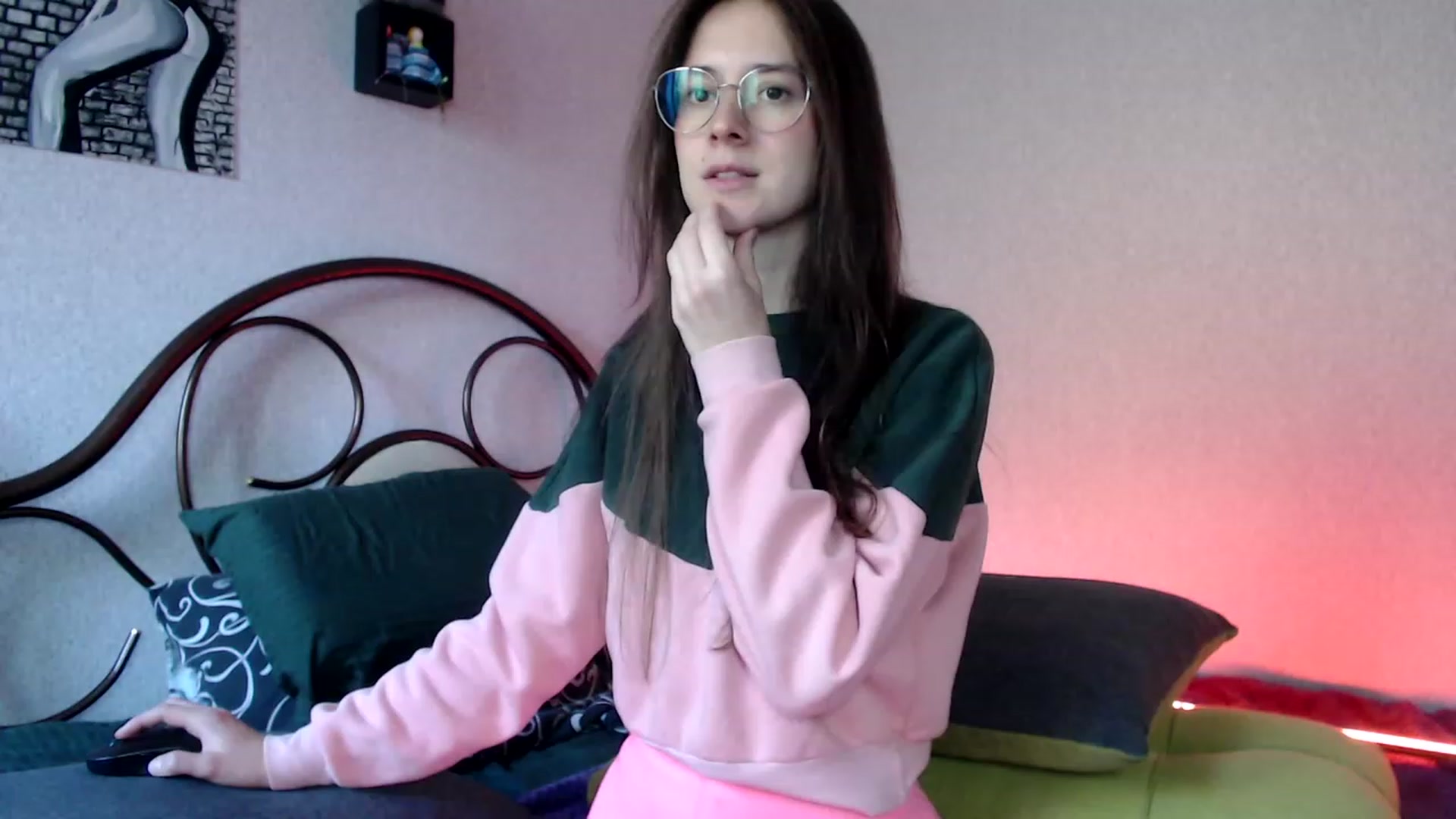 Gallery image thumbnail from Wow__kelly's myfreecams stream on, 10/12/2023, 14:31 image 6 of 20
