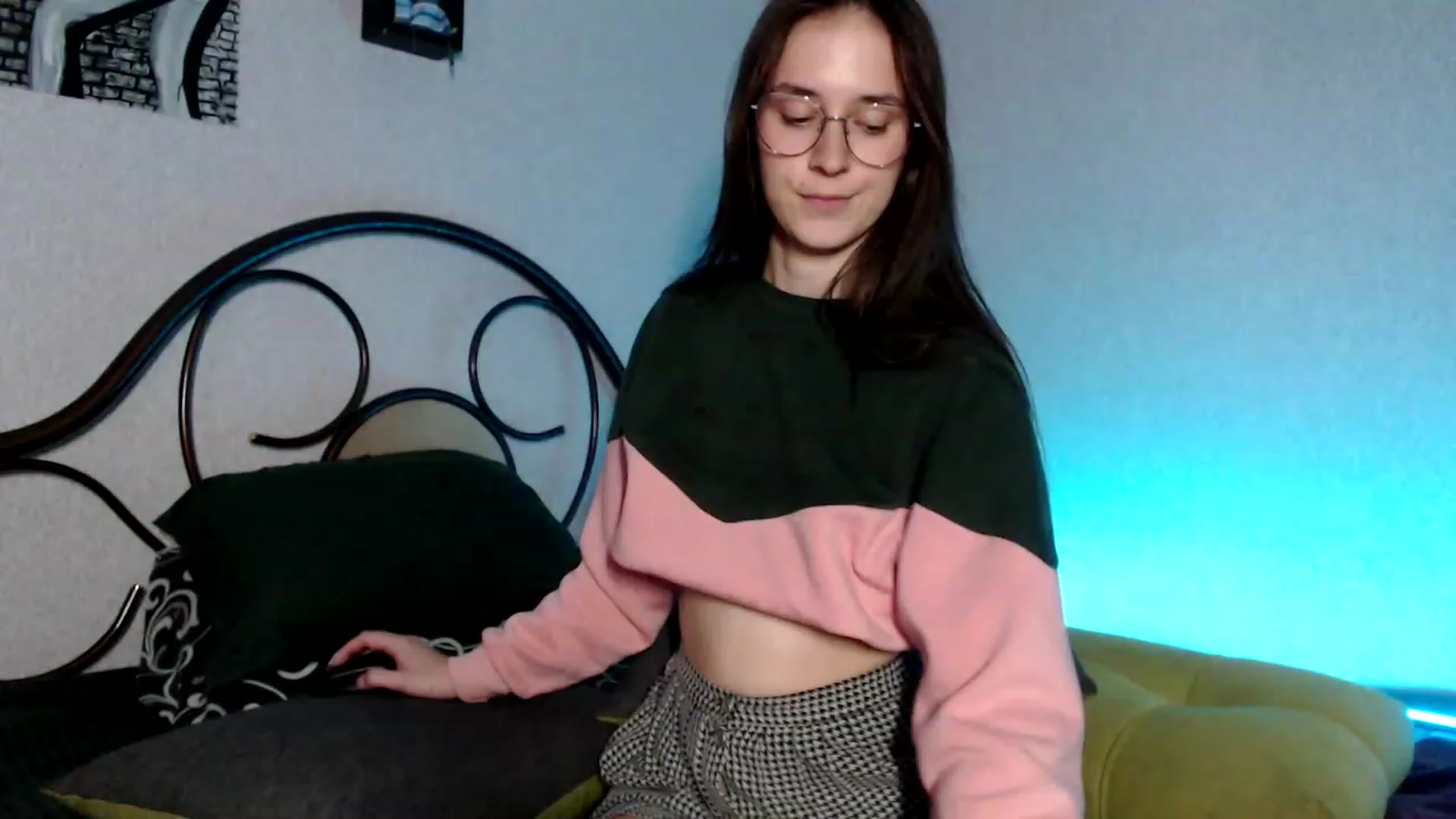 Gallery image thumbnail from Wow__kelly's myfreecams stream on, 10/13/2023, 16:58 image 1 of 20