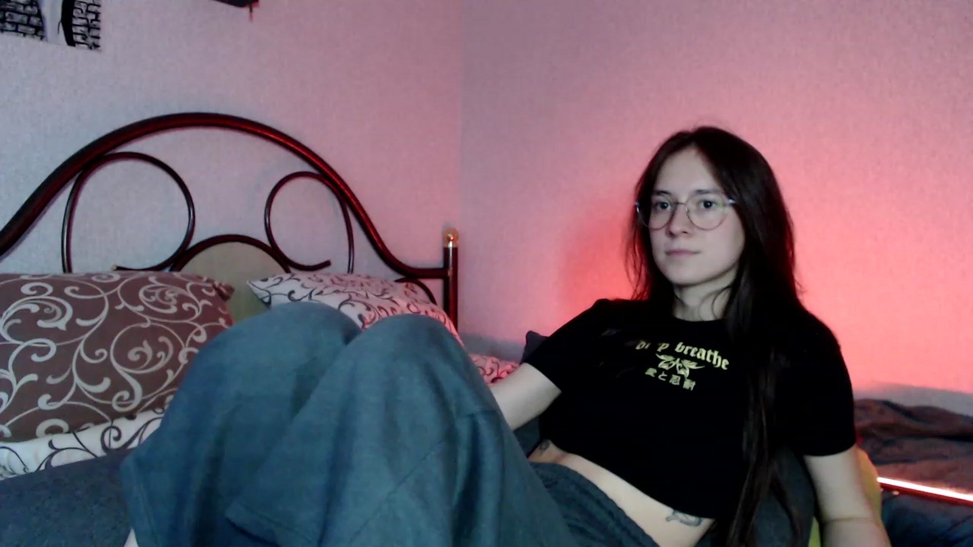 Gallery image thumbnail from Wow__kelly's myfreecams stream on, 10/18/2023, 14:51 image 19 of 20